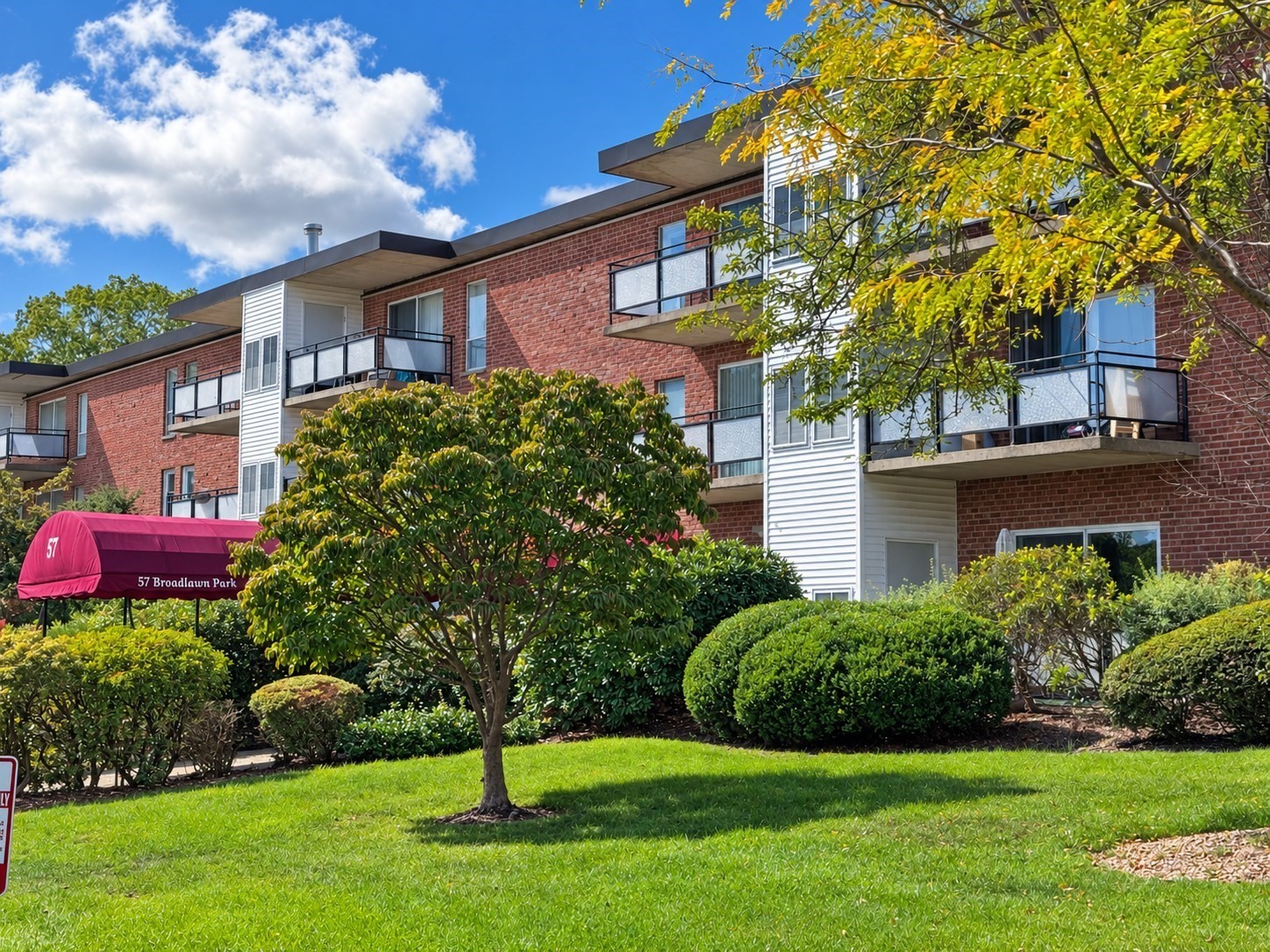 57 Broadlawn Park #3a — photo