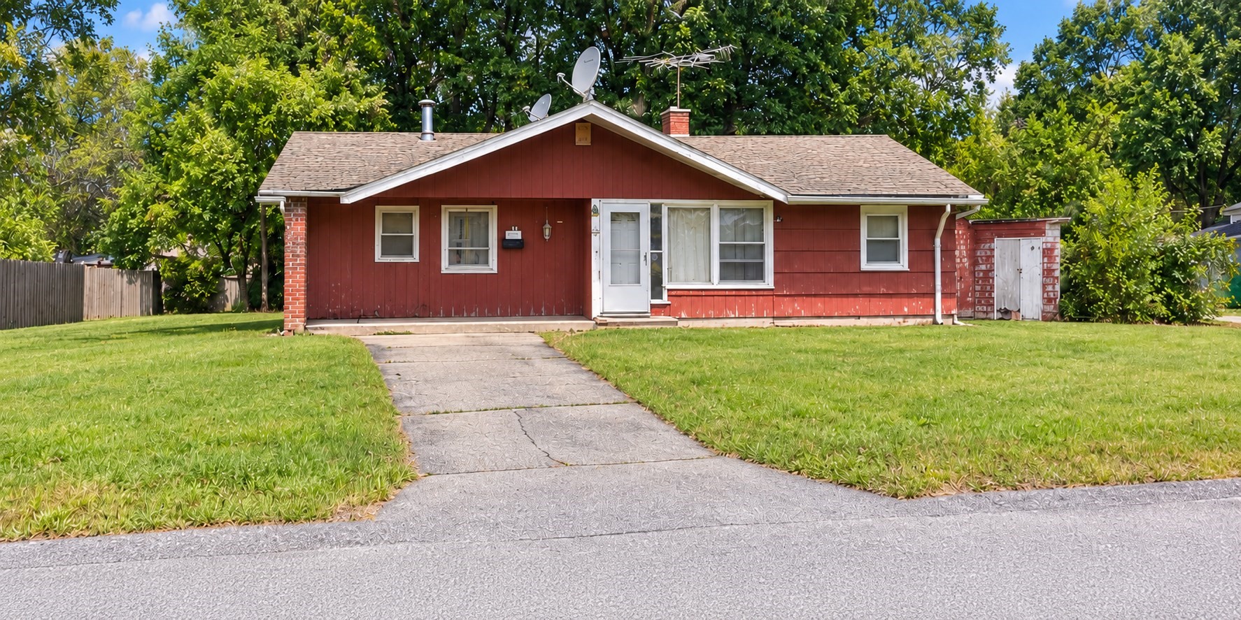 44 Bernard Circle — photo