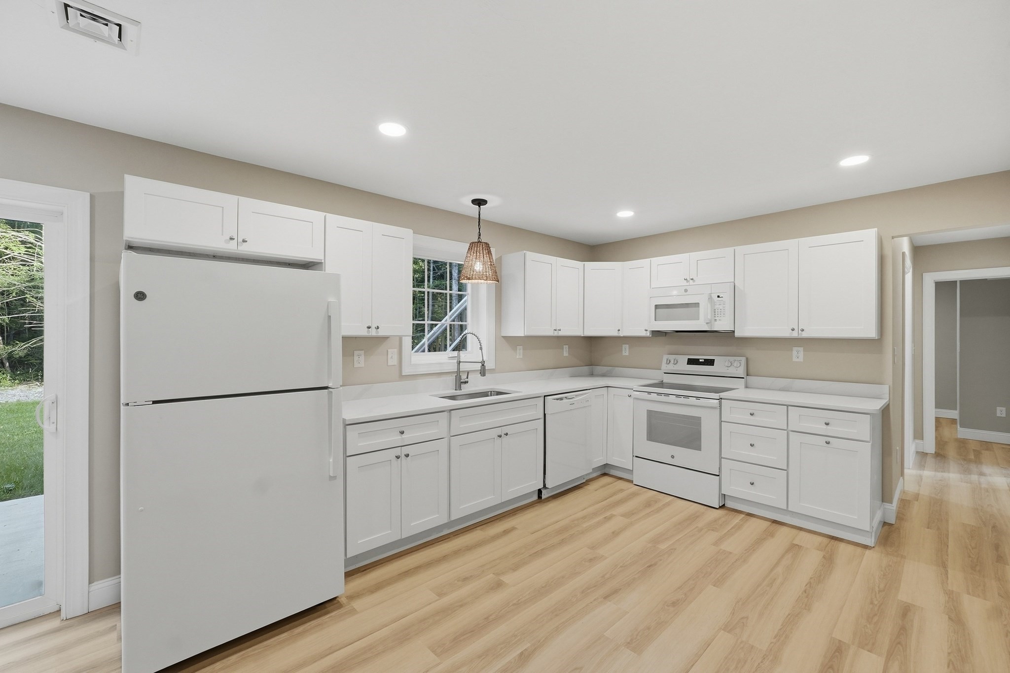 104 Hilltop Dr #a — photo