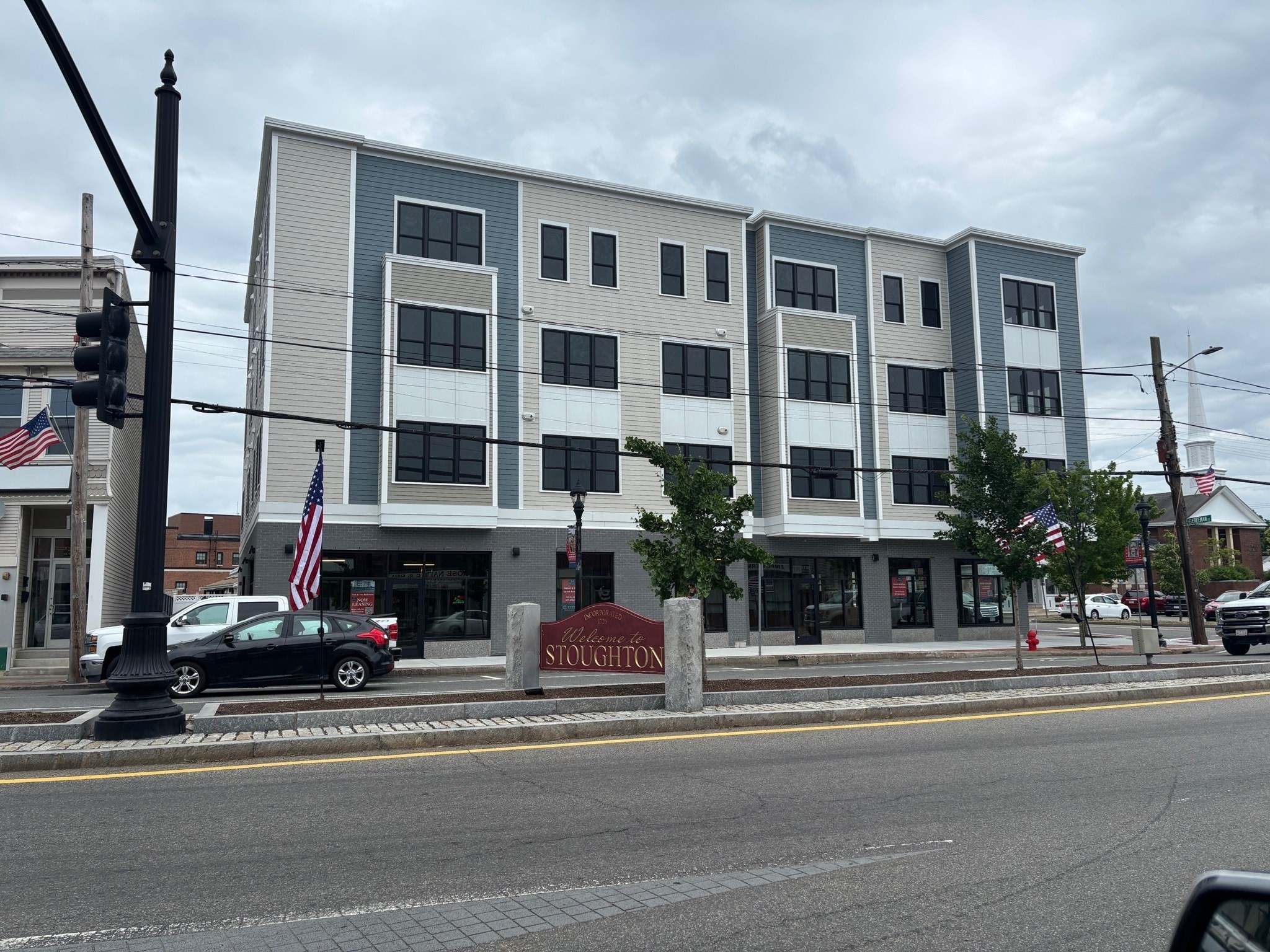 760 Washington St #404 — photo