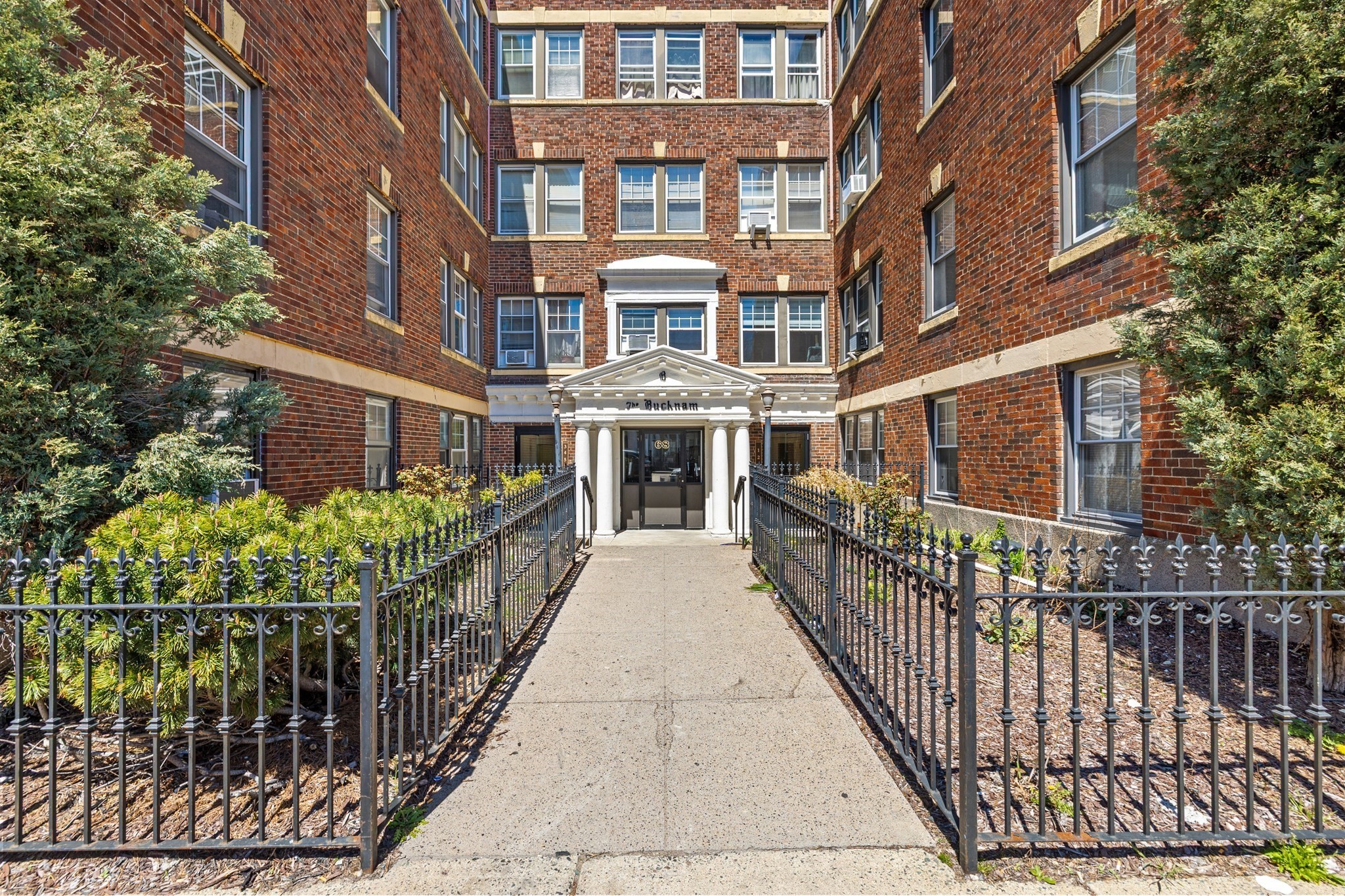 68 Linden St #34 — photo