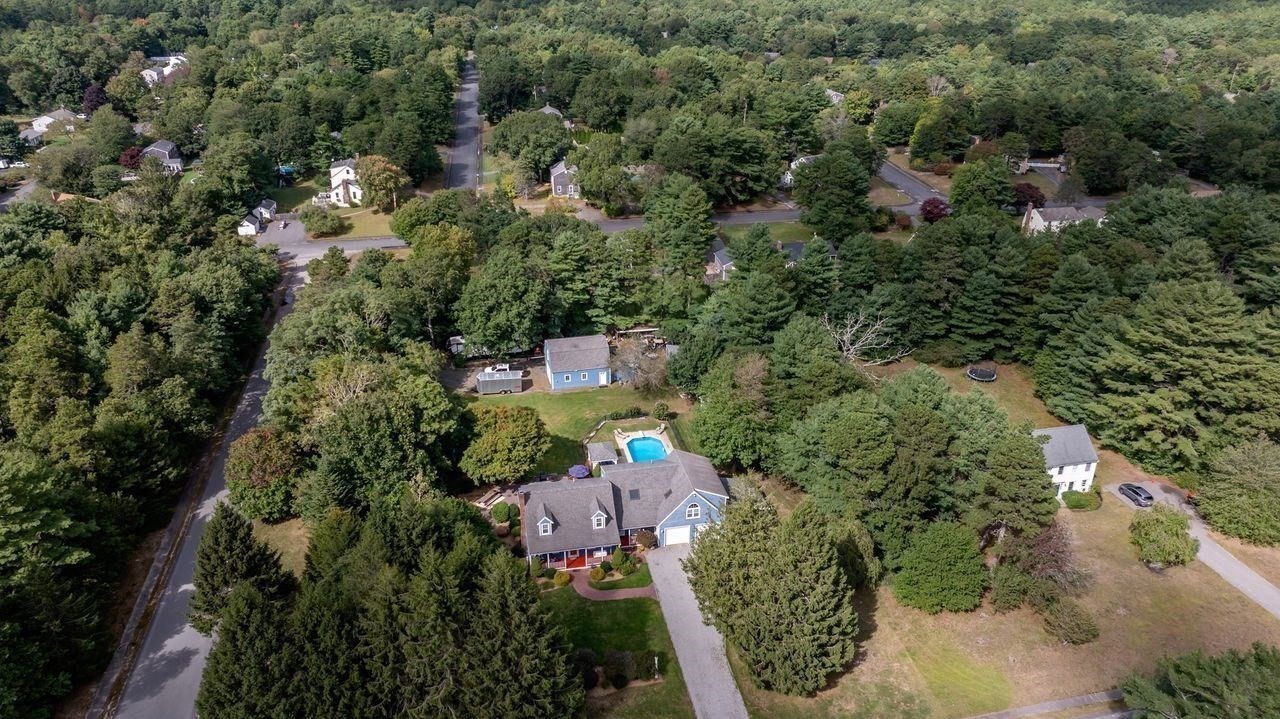 55 Bay Farm Drive — photo