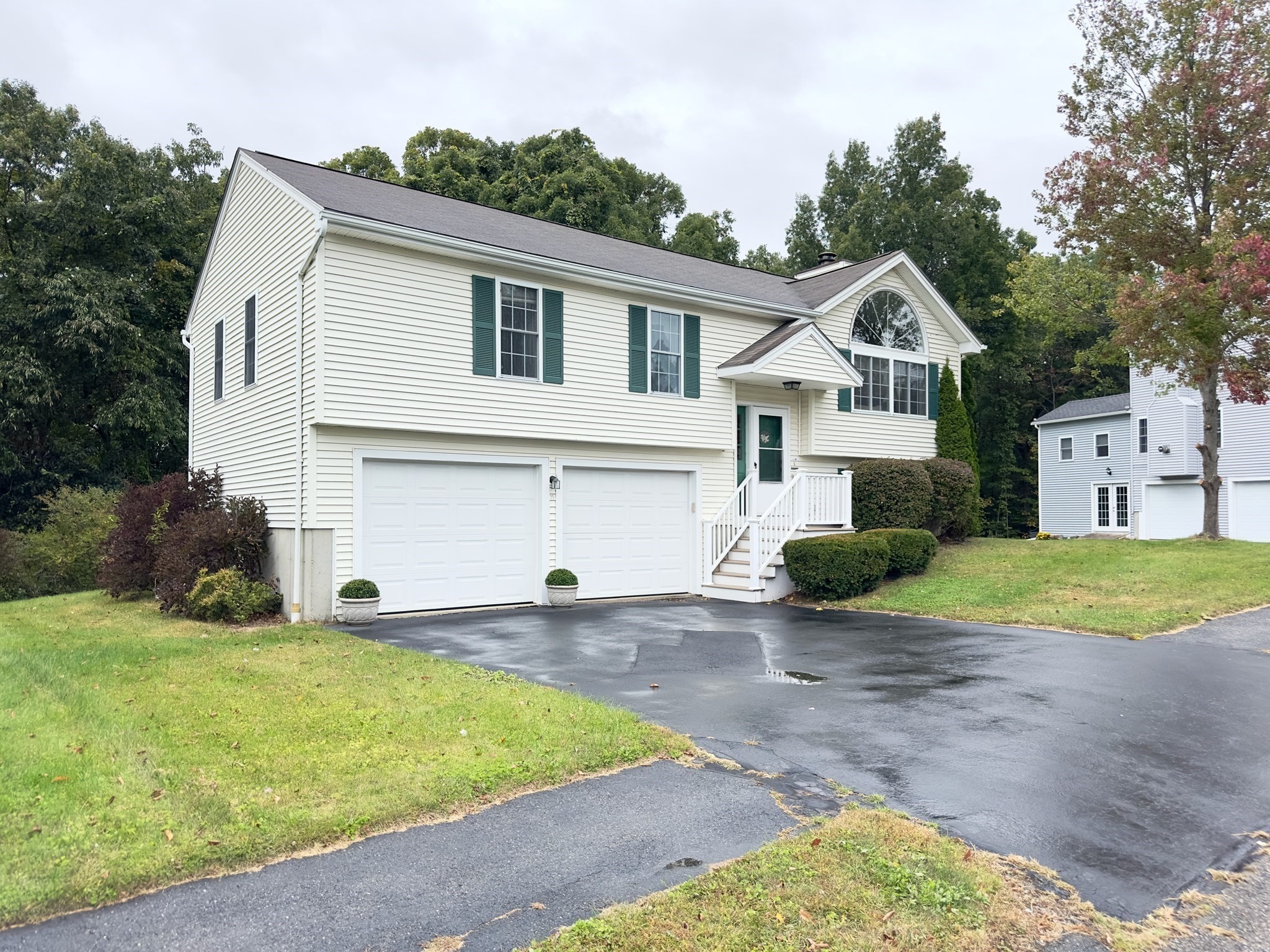 75 Moreland Green Dr — photo