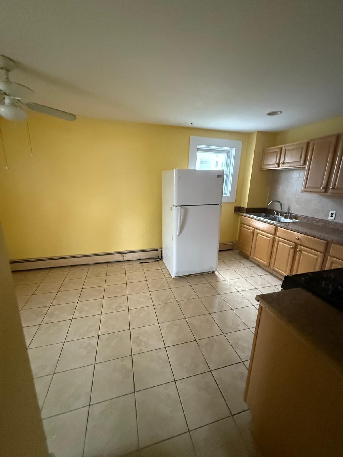 1846 R S Main St R, Fall River, MA 02724 — photo 2
