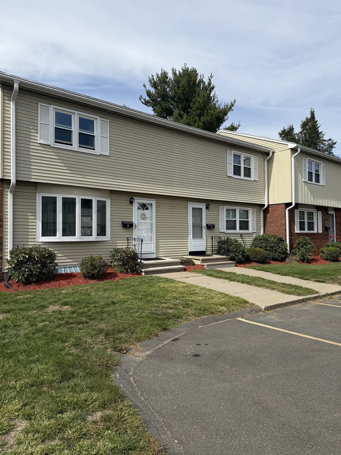 20 Yorktown Ct #20 — photo