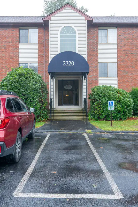 2320 Skyline Dr #18 — photo