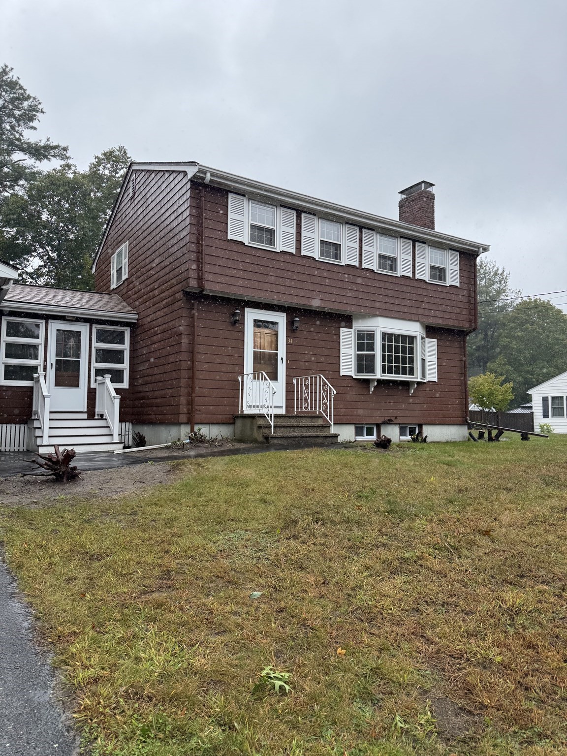 34 Grace Dr — photo