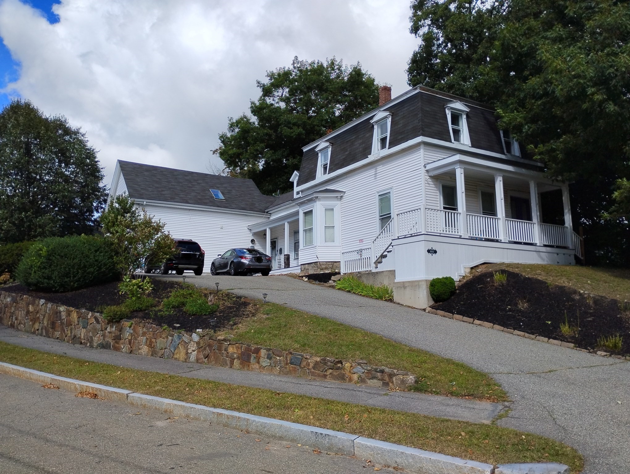882 Main St #2 — photo