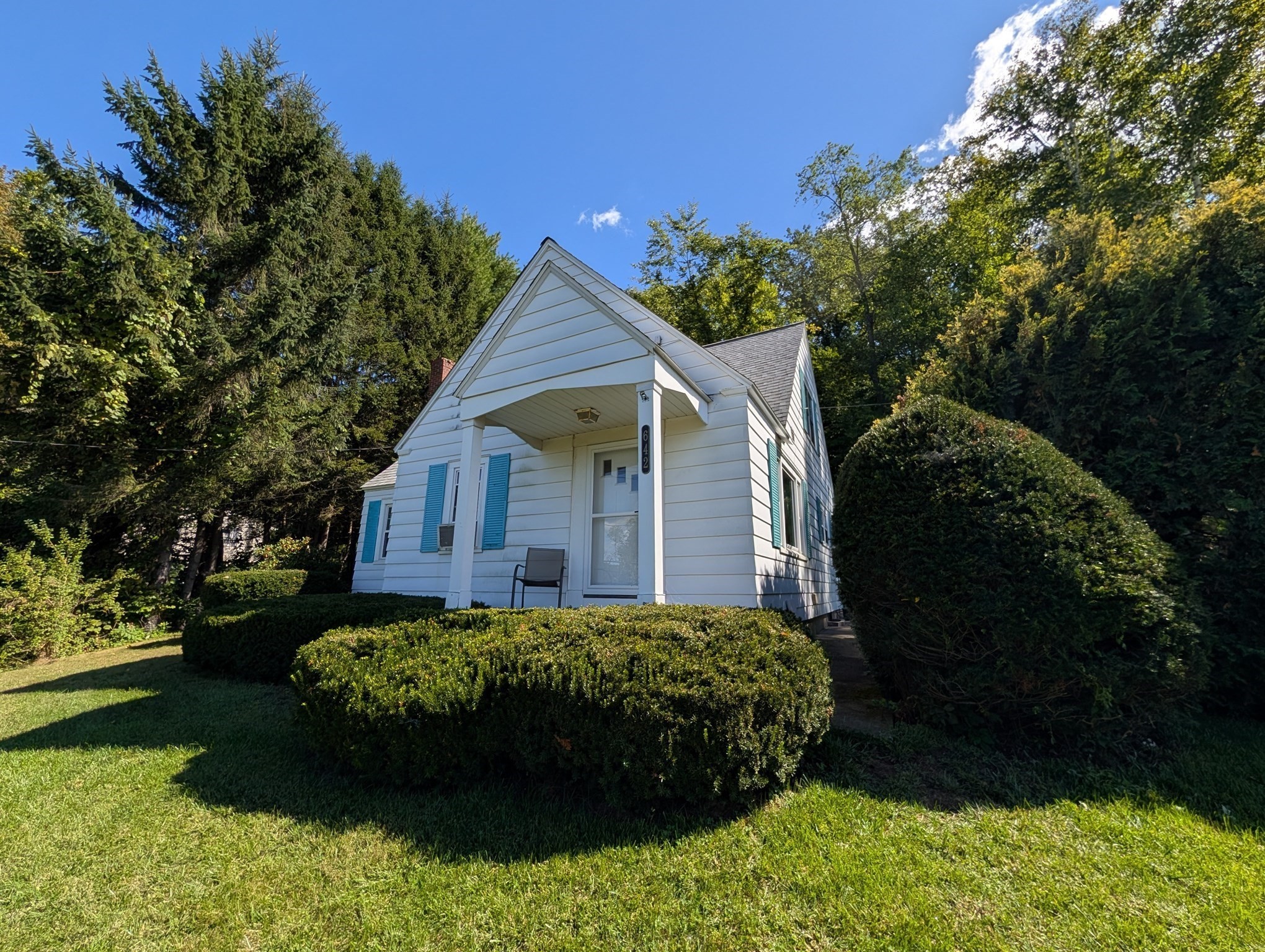 642 Greenfield Road — photo