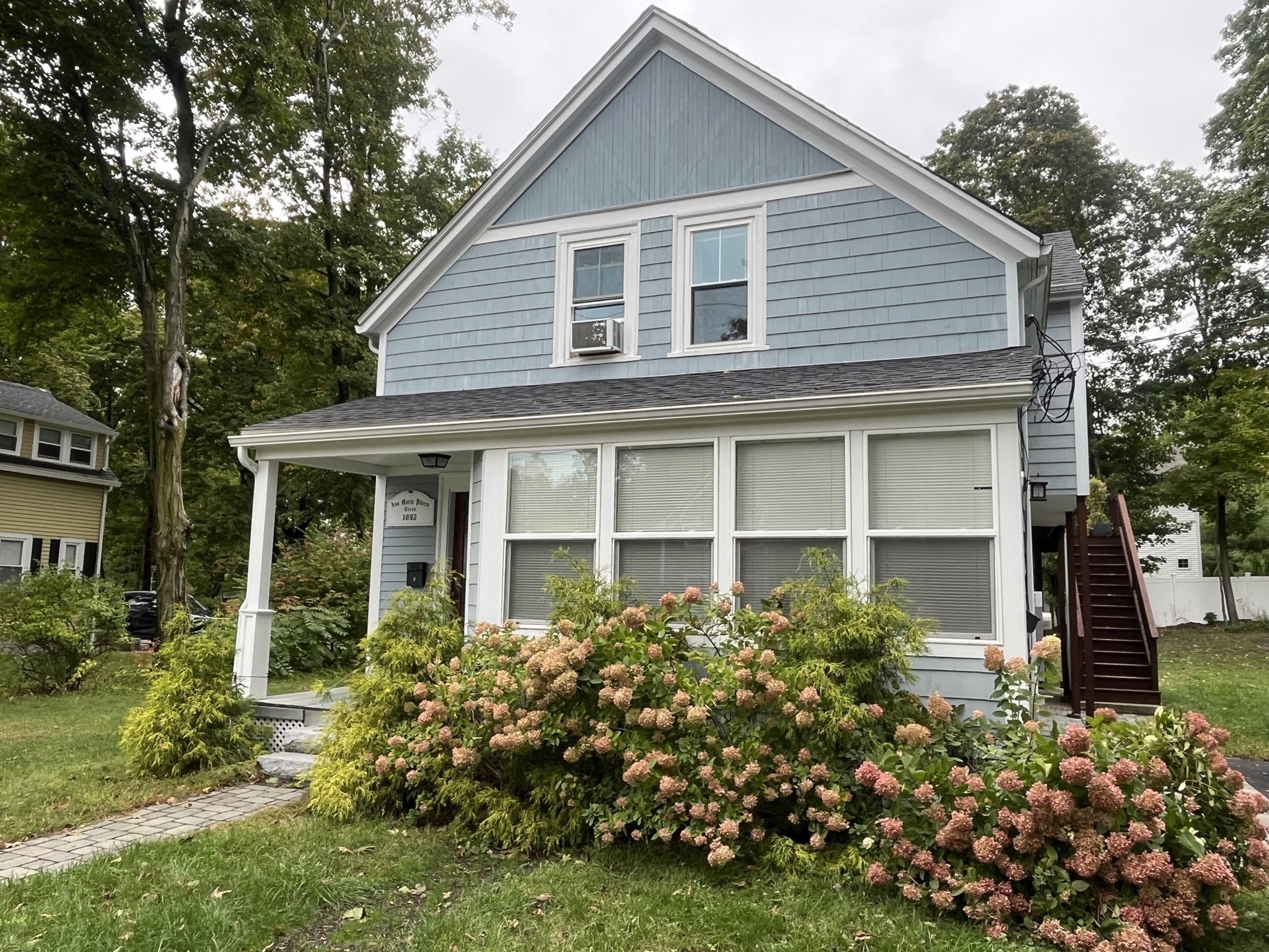 75 Irving #a — photo