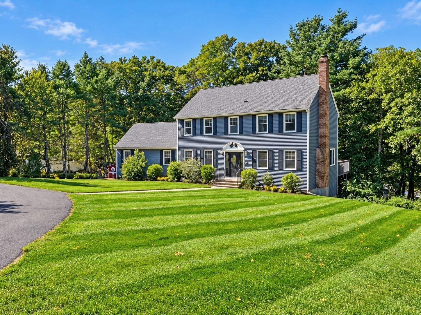 6 Rhonda Rheault Dr. — photo
