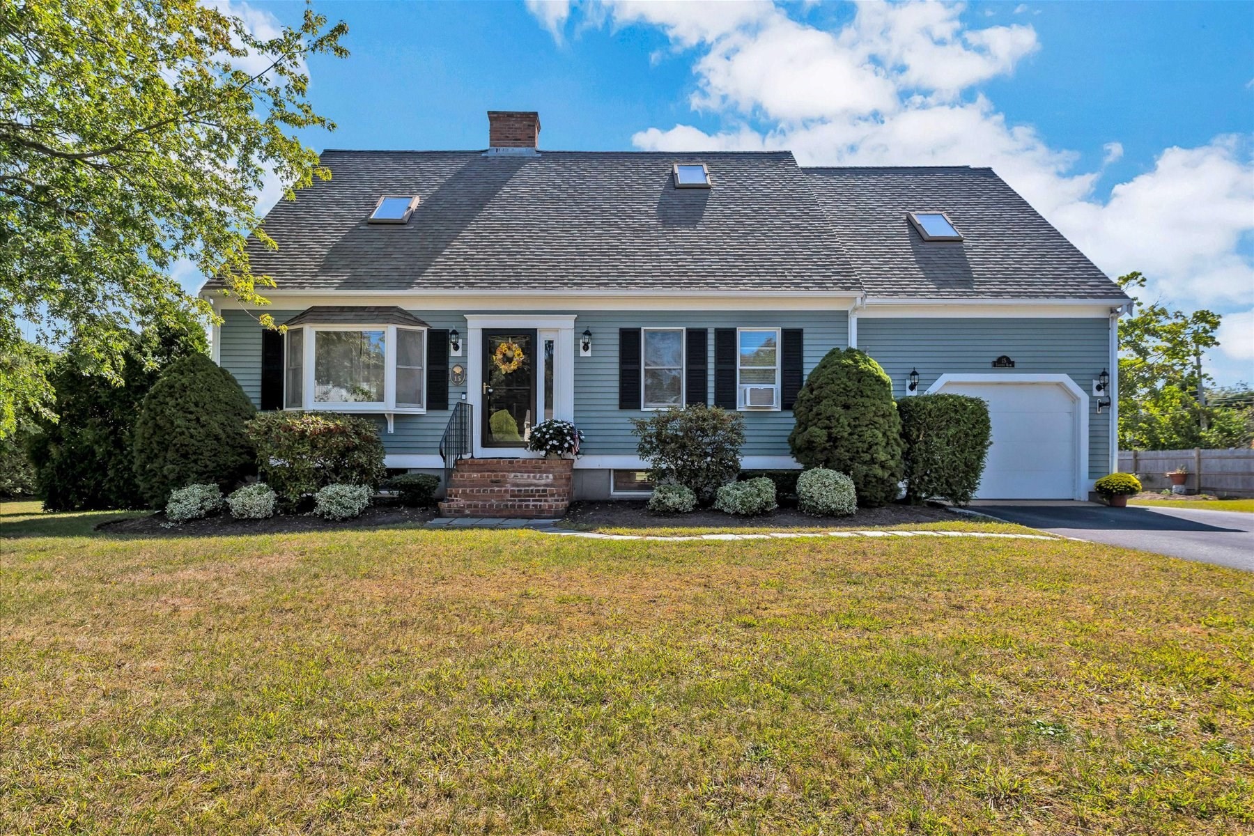 15 Iyanough Rd — photo