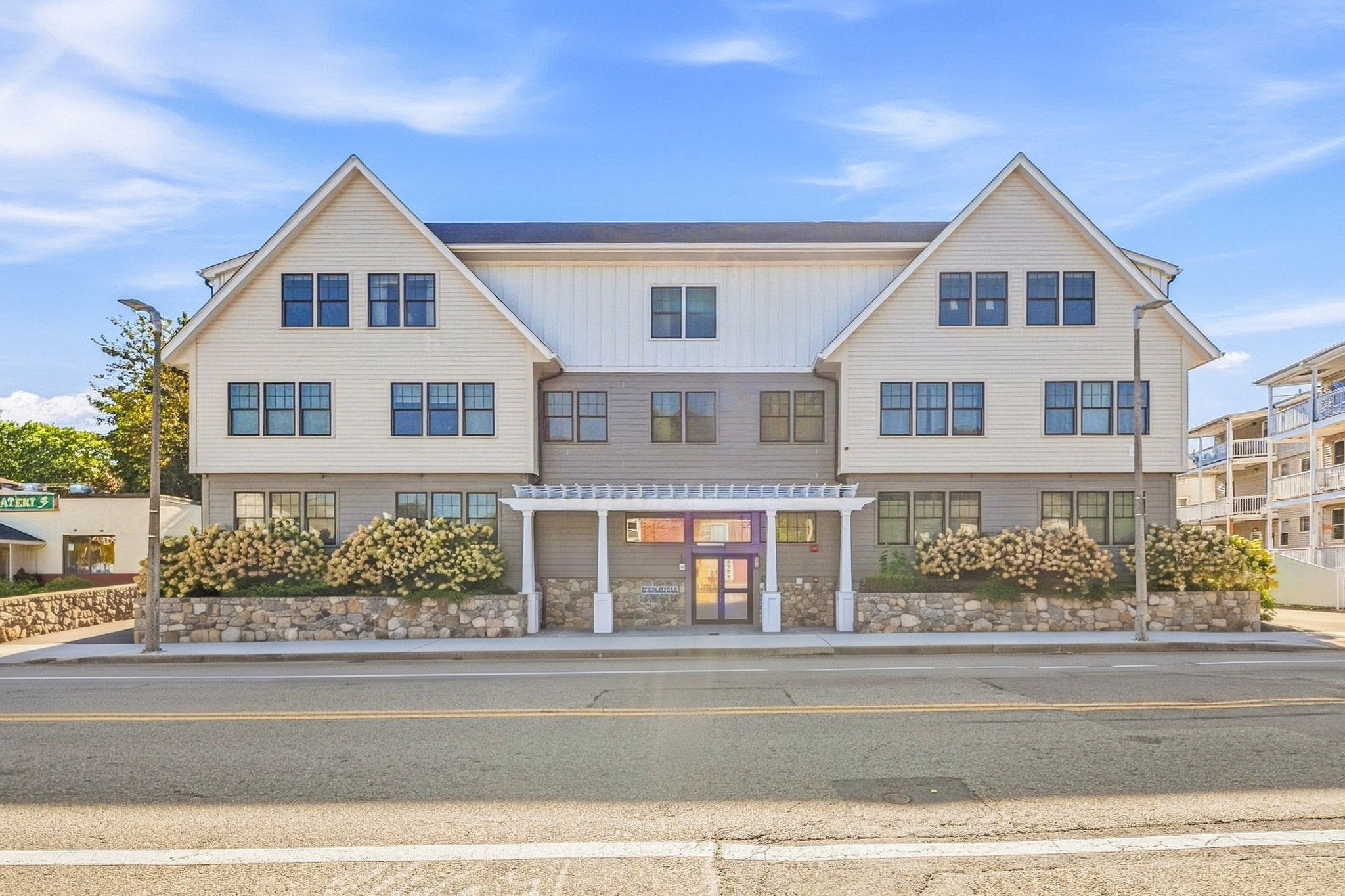 69 Cummins Hwy #102 — photo