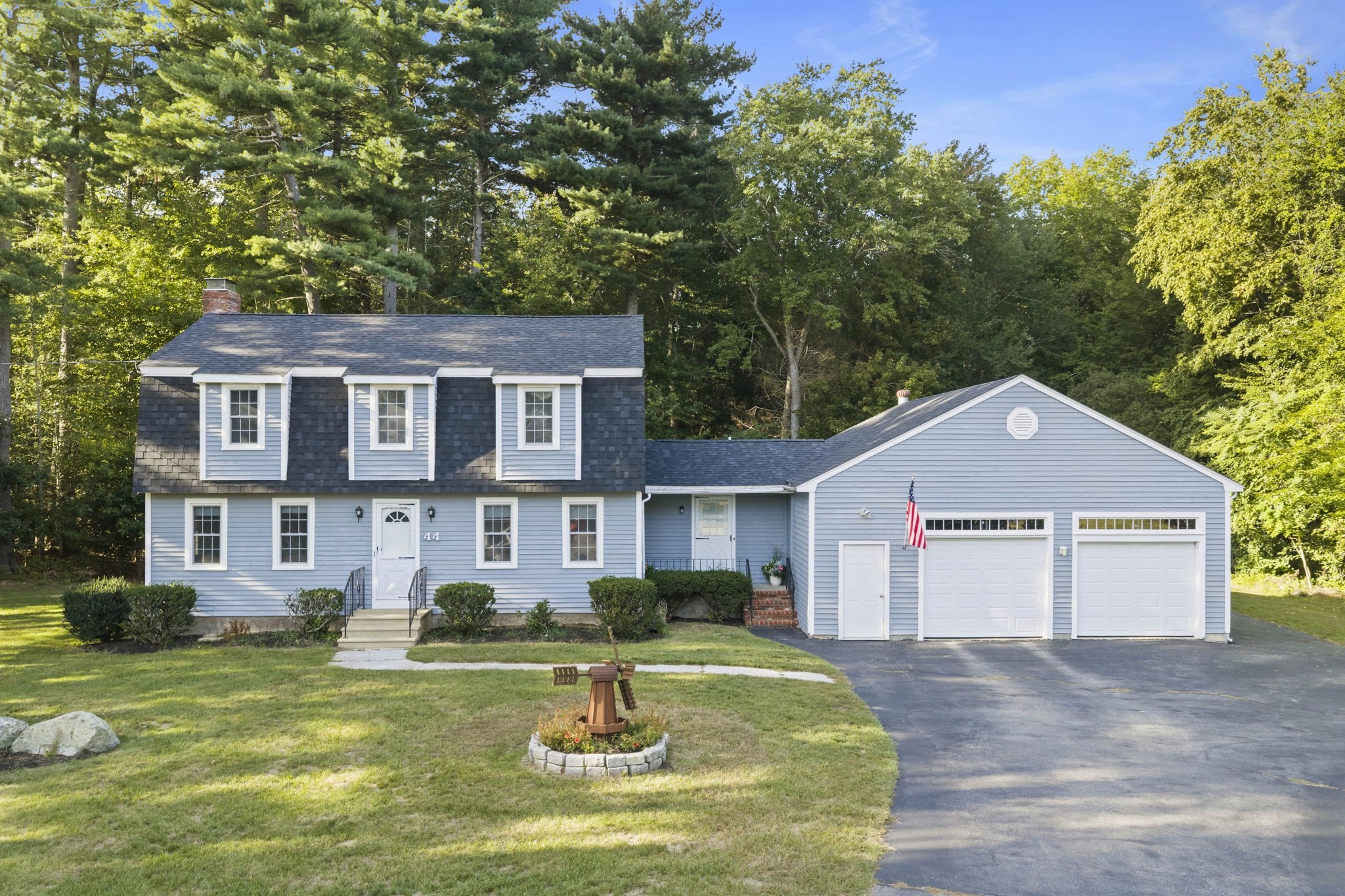 44 Pine Island Rd — photo