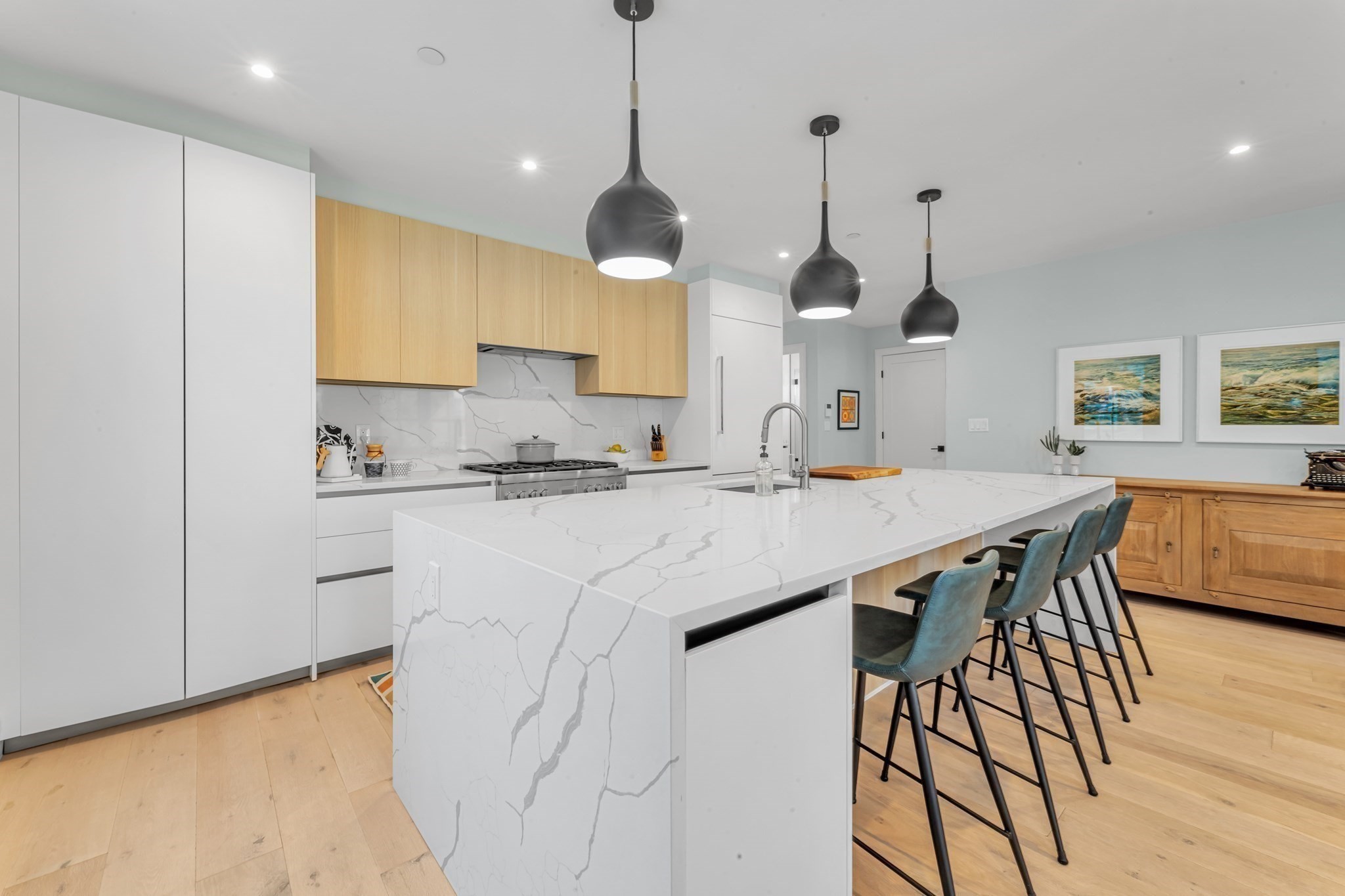 322 Bunker Hill St #3 — photo