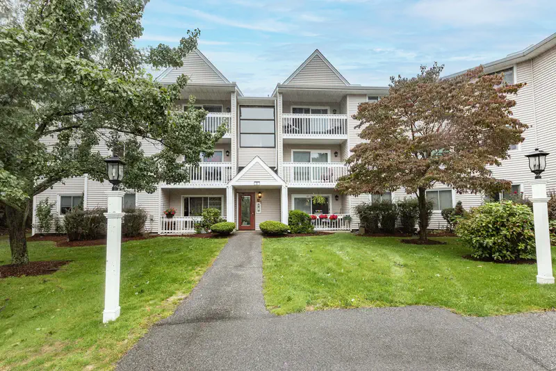 15 Bower Rd #D3 — photo