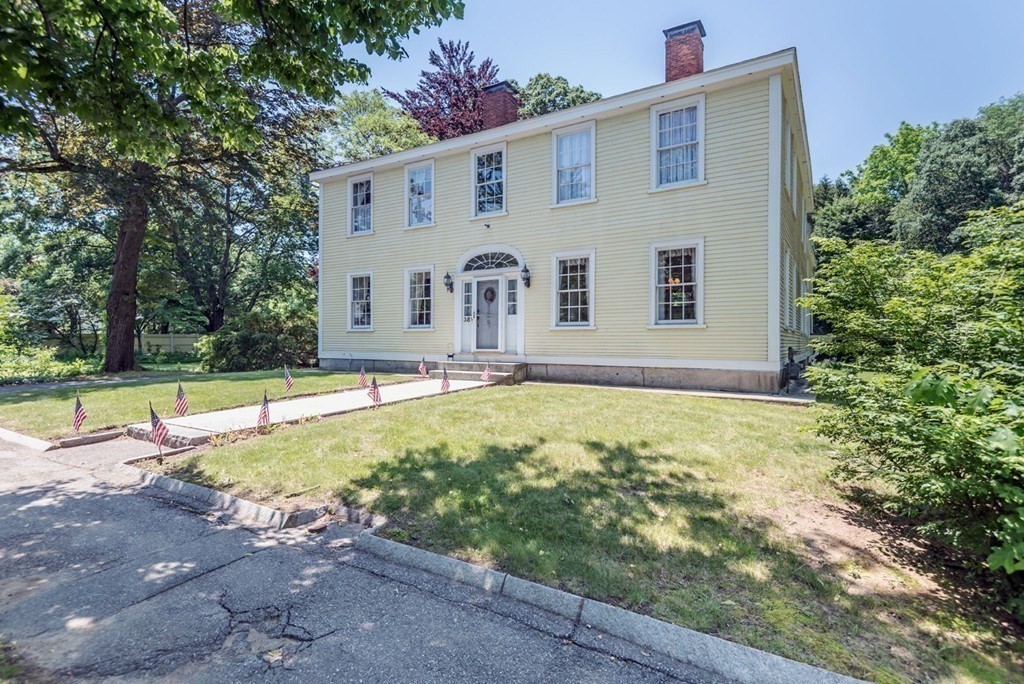 381 Boston Rd — photo