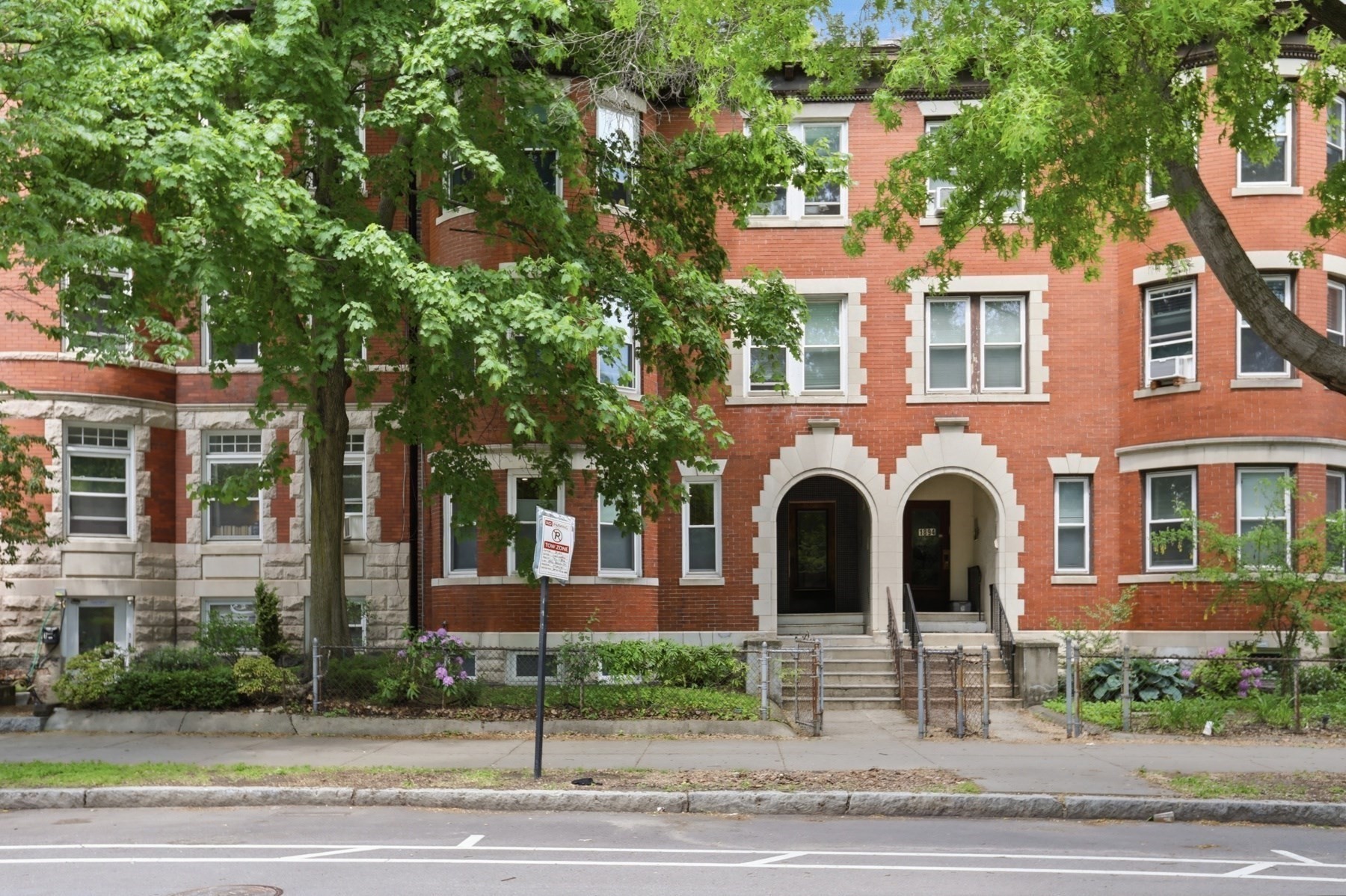 1896 Beacon St #3a — photo