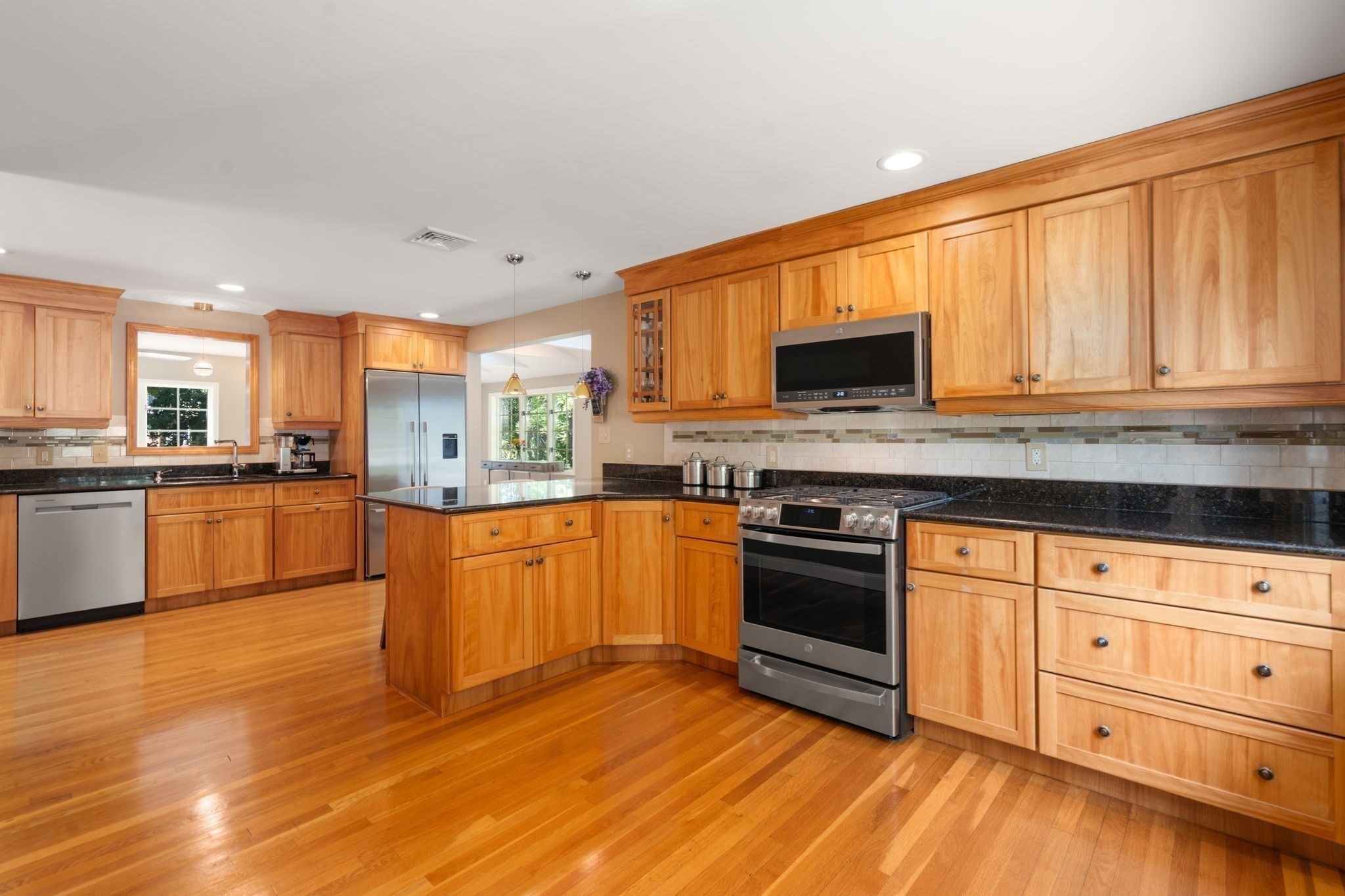 7 Cape Cod Lane, Canton, MA 02021 — photo 2