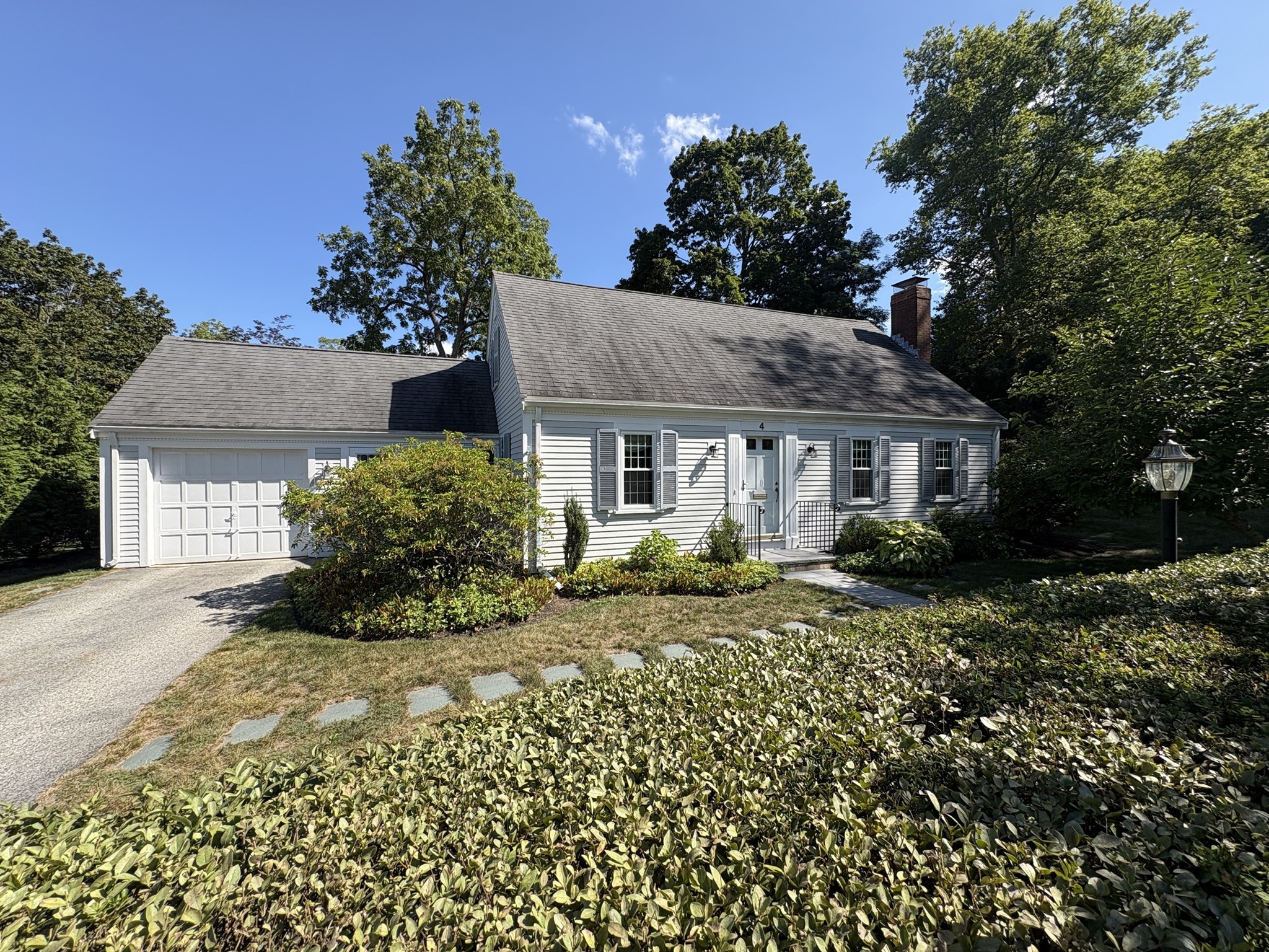 4 Home Meadows Ln — photo