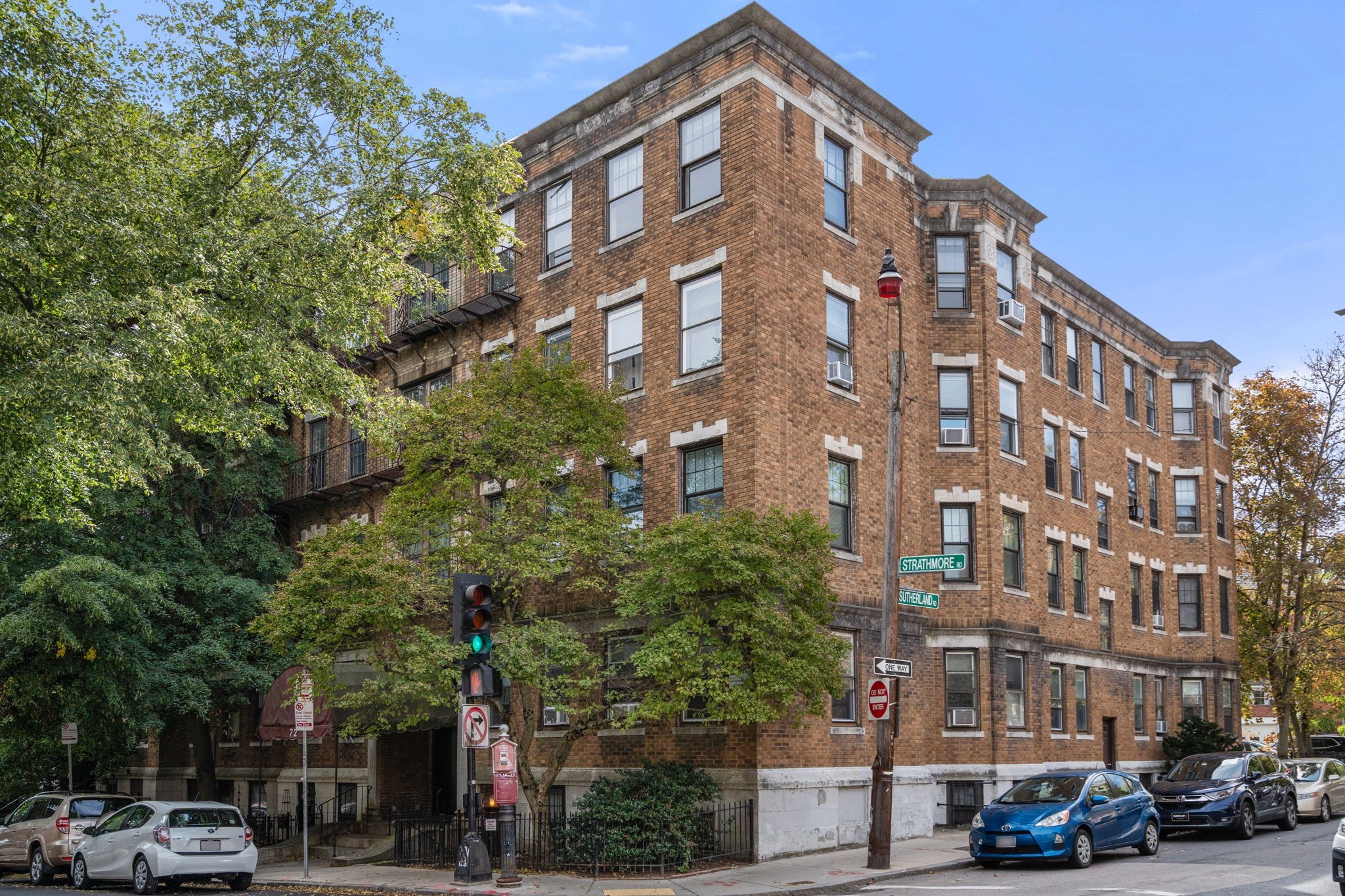 72 Strathmore #7B — photo