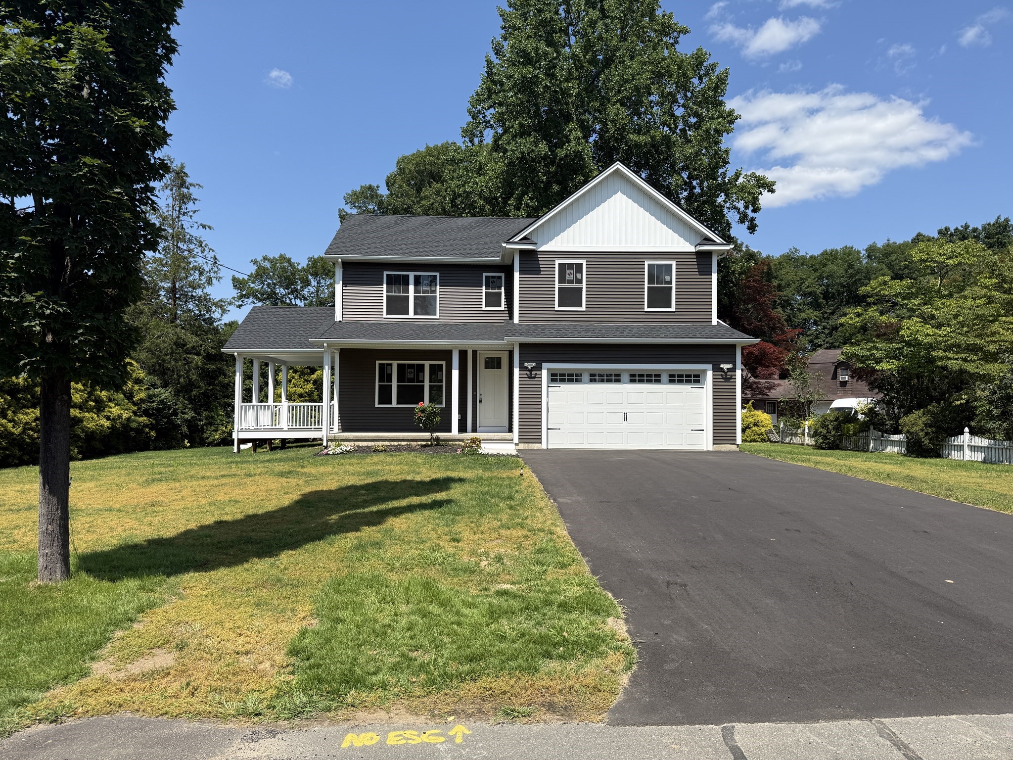 132 Barrington Rd — photo