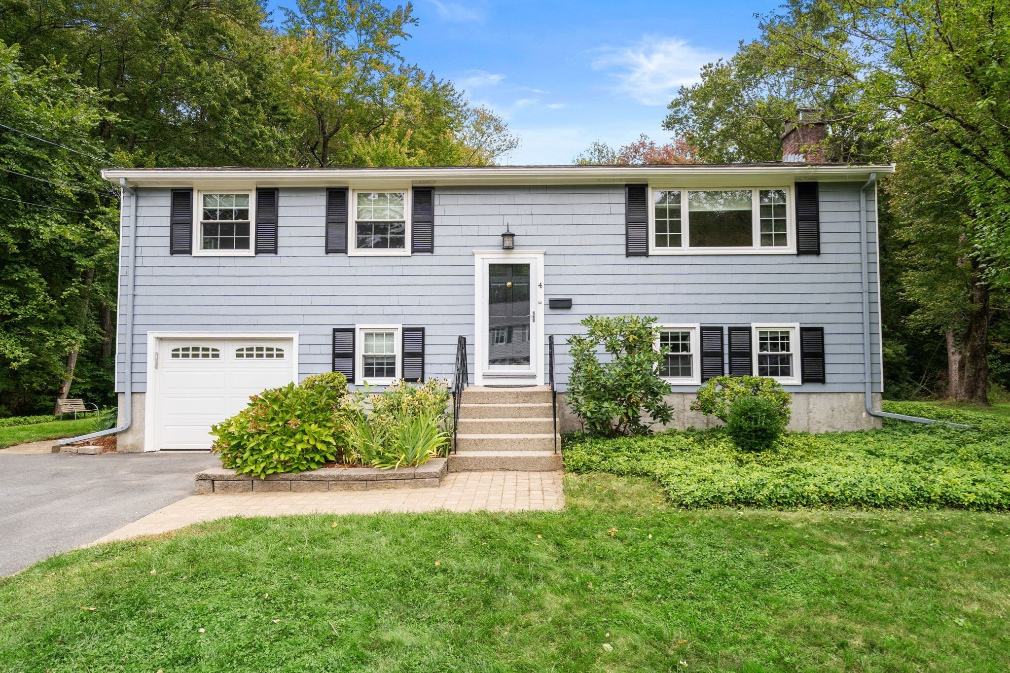 4 Woodmere — photo