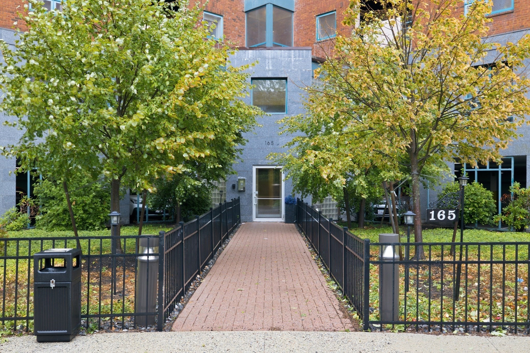 165 Cottage St #207 — photo