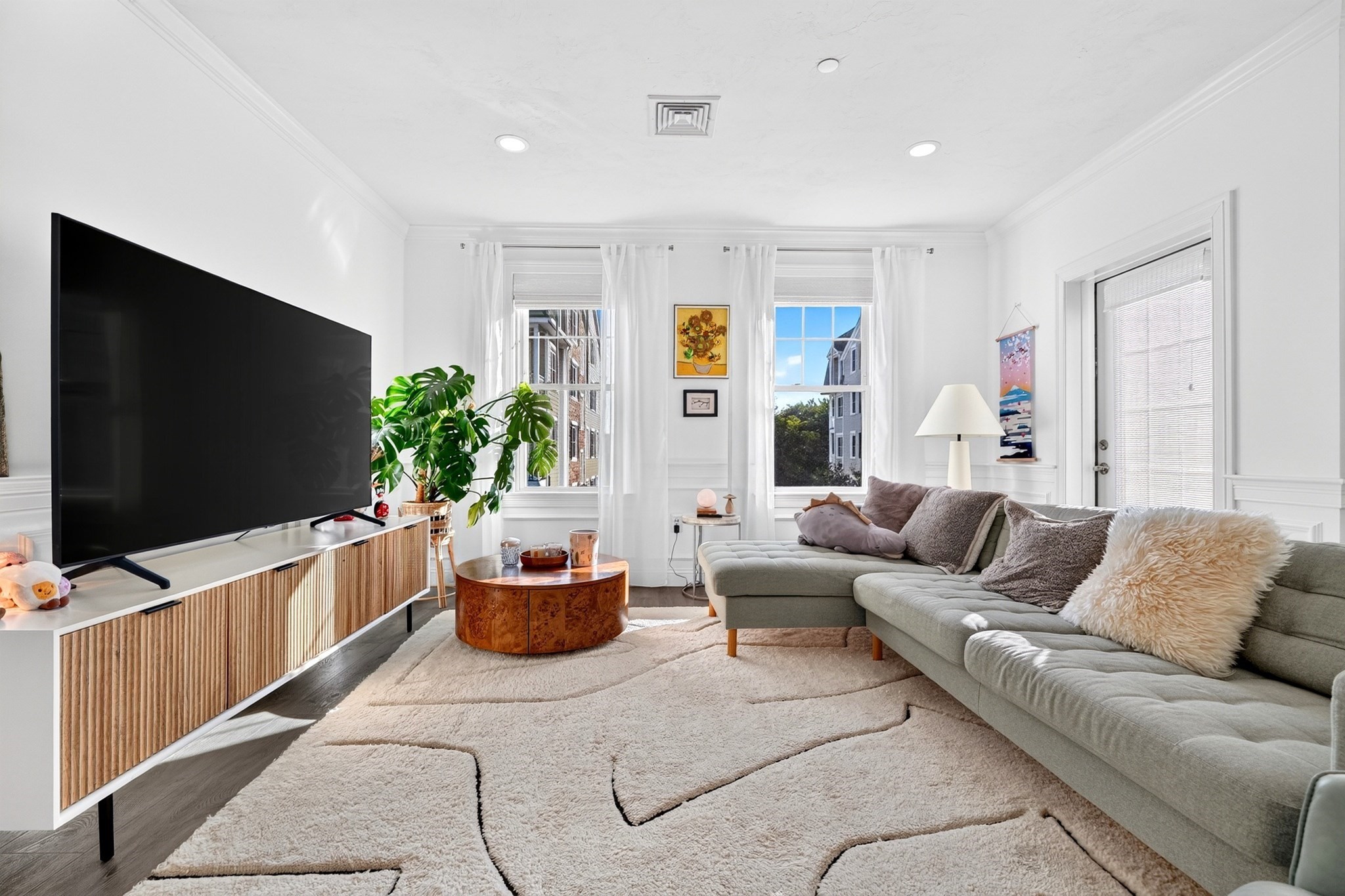 320 Middlesex Ave #D202 — photo