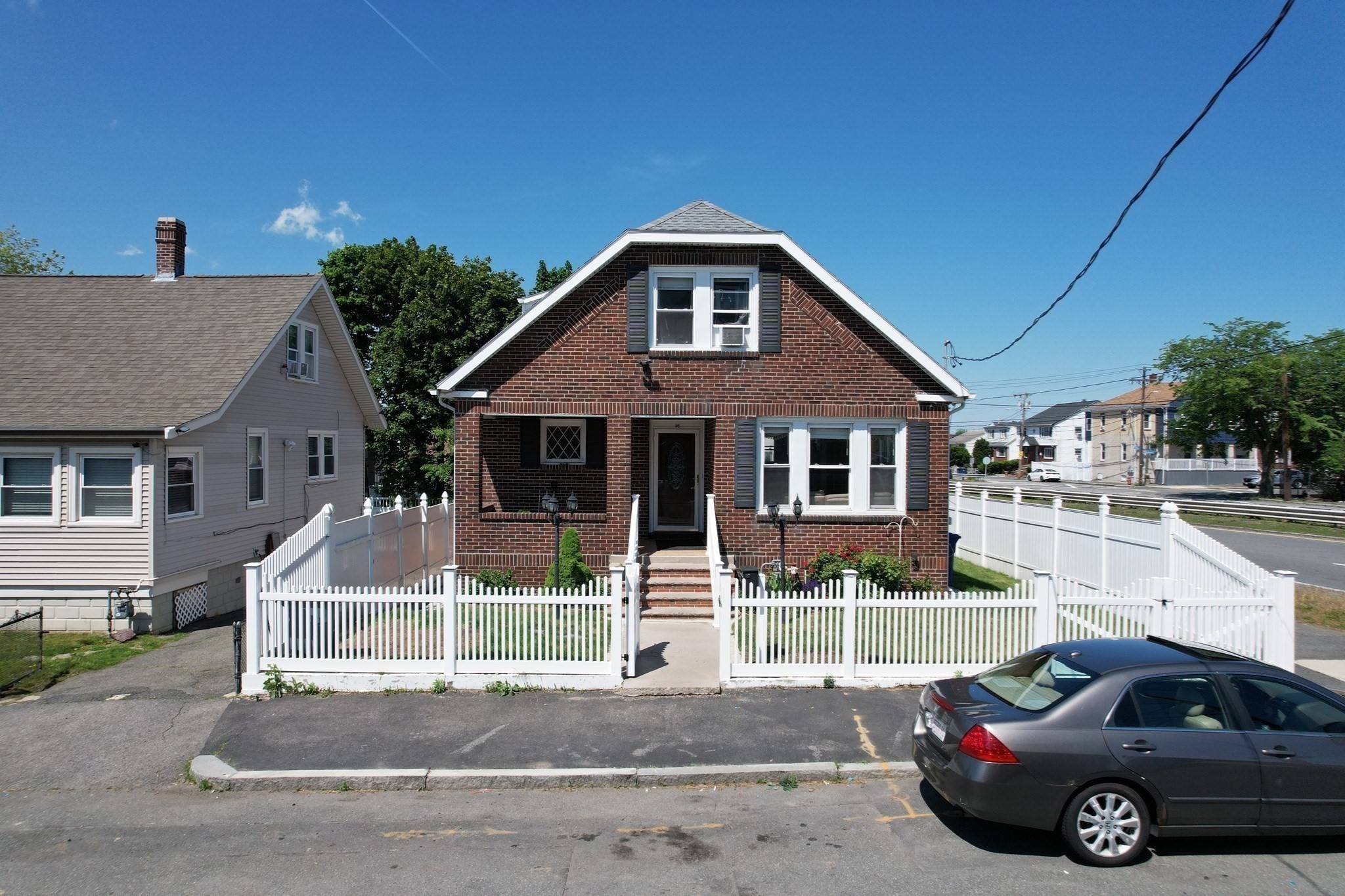 96 Stanton Ave — photo