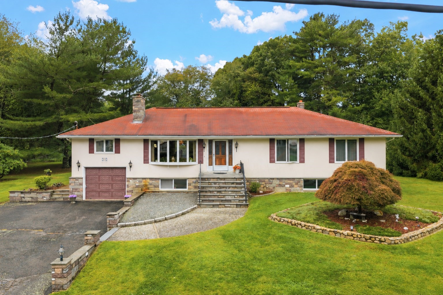 15 Madison Ct — photo