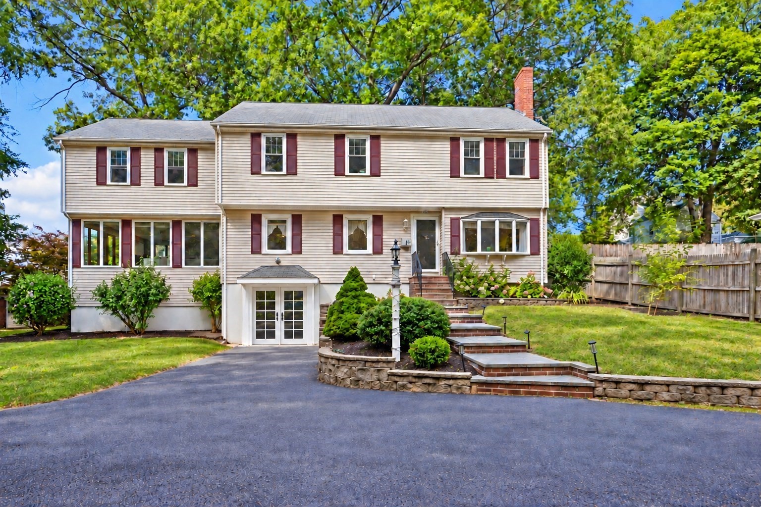 25 Evelyn Pl — photo