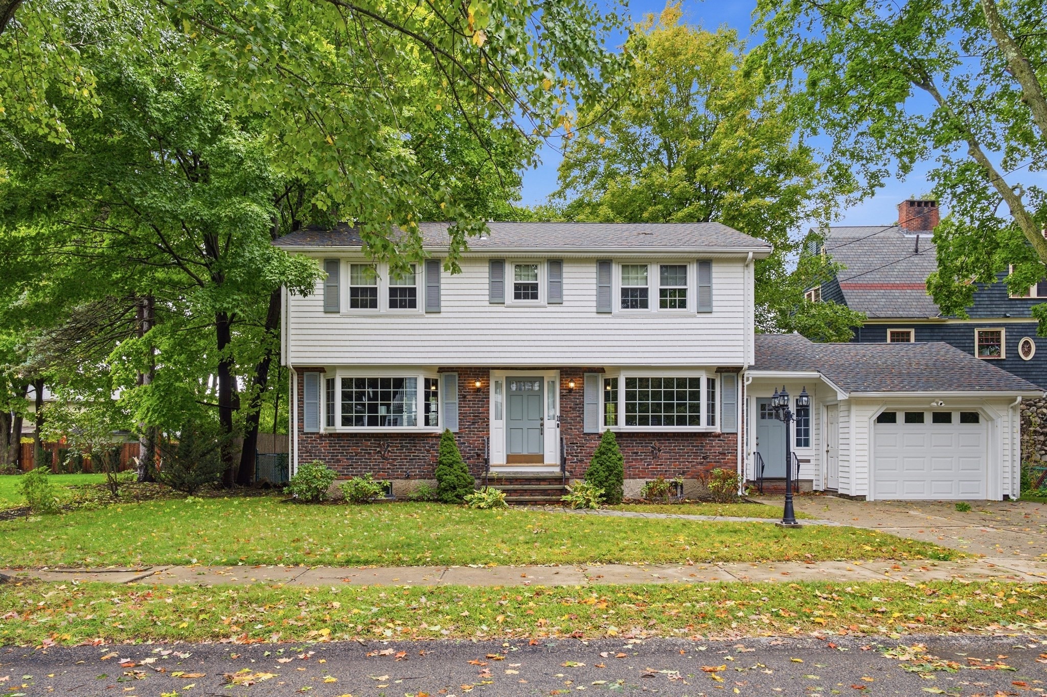 11 Van Brunt Avenue — photo
