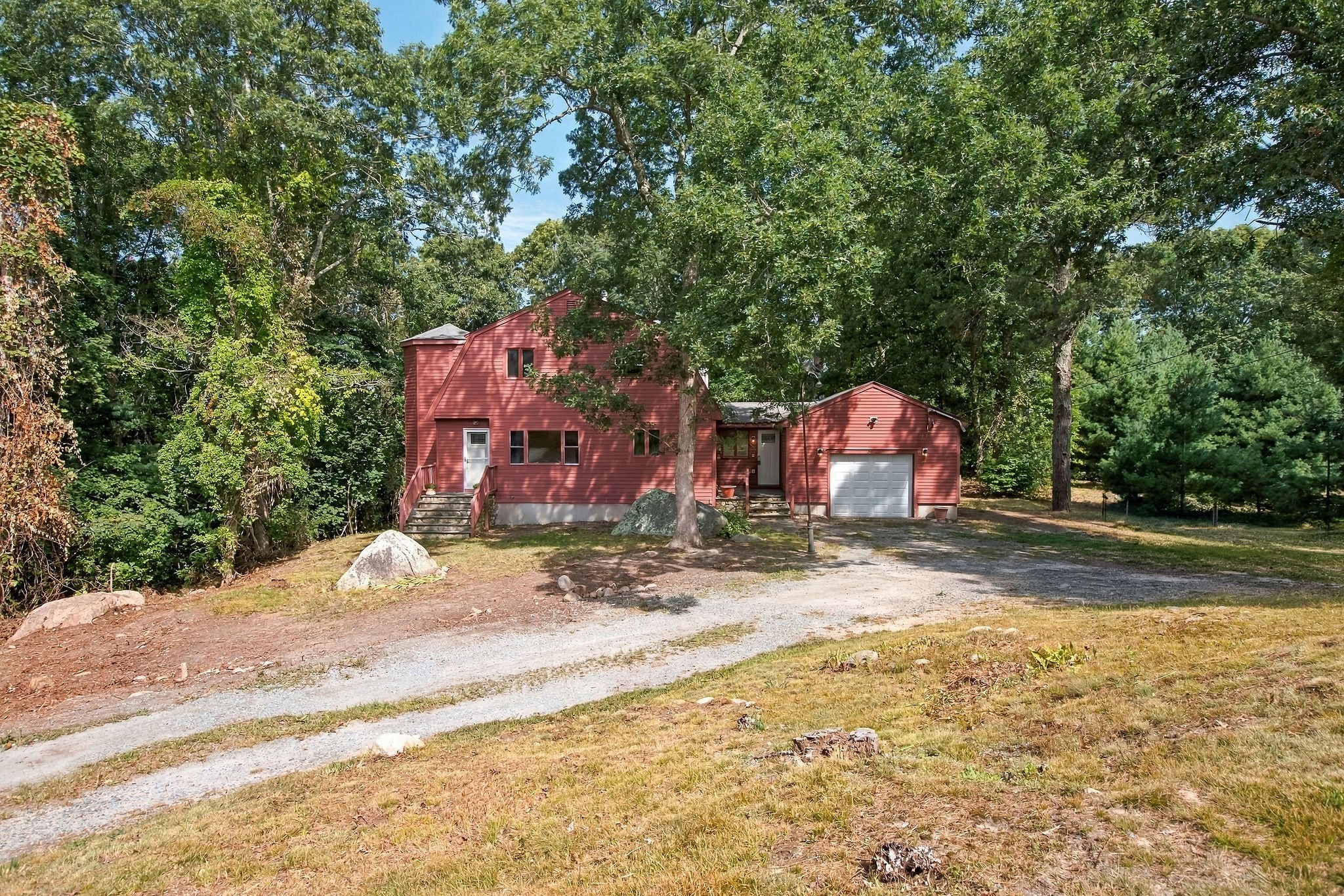 56 Westmoreland Dr — photo
