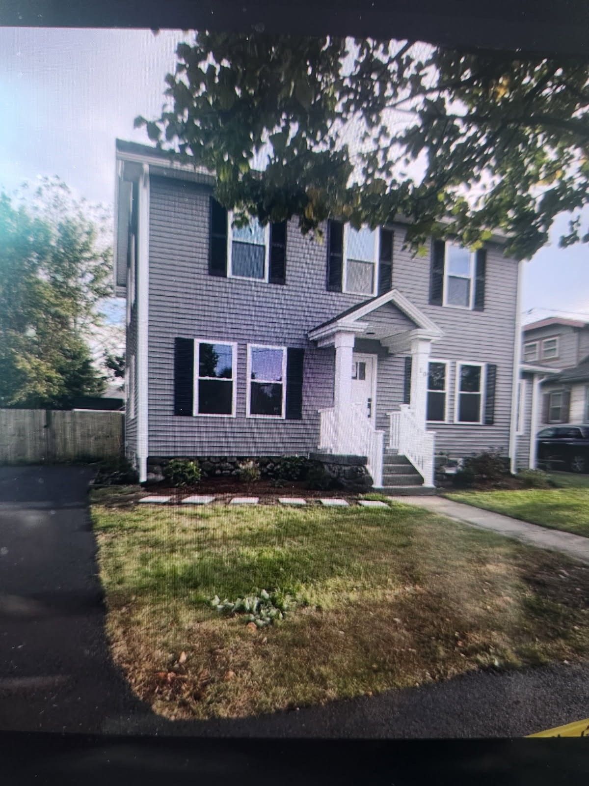 10 Arbutus Rd — photo