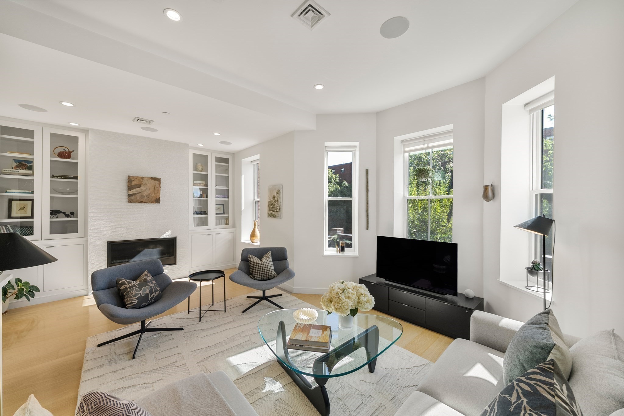 429 Columbus Ave #2 — photo