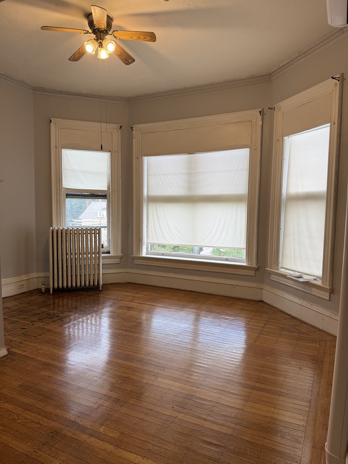 306 W Elm St #8 — photo