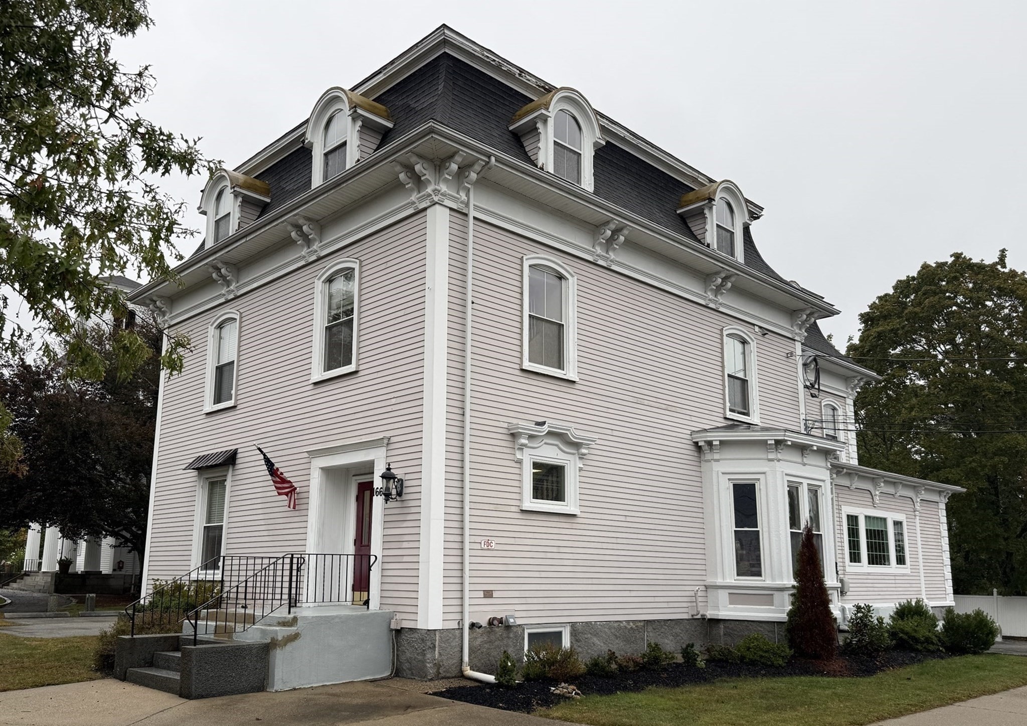 166 Village St #202 — photo