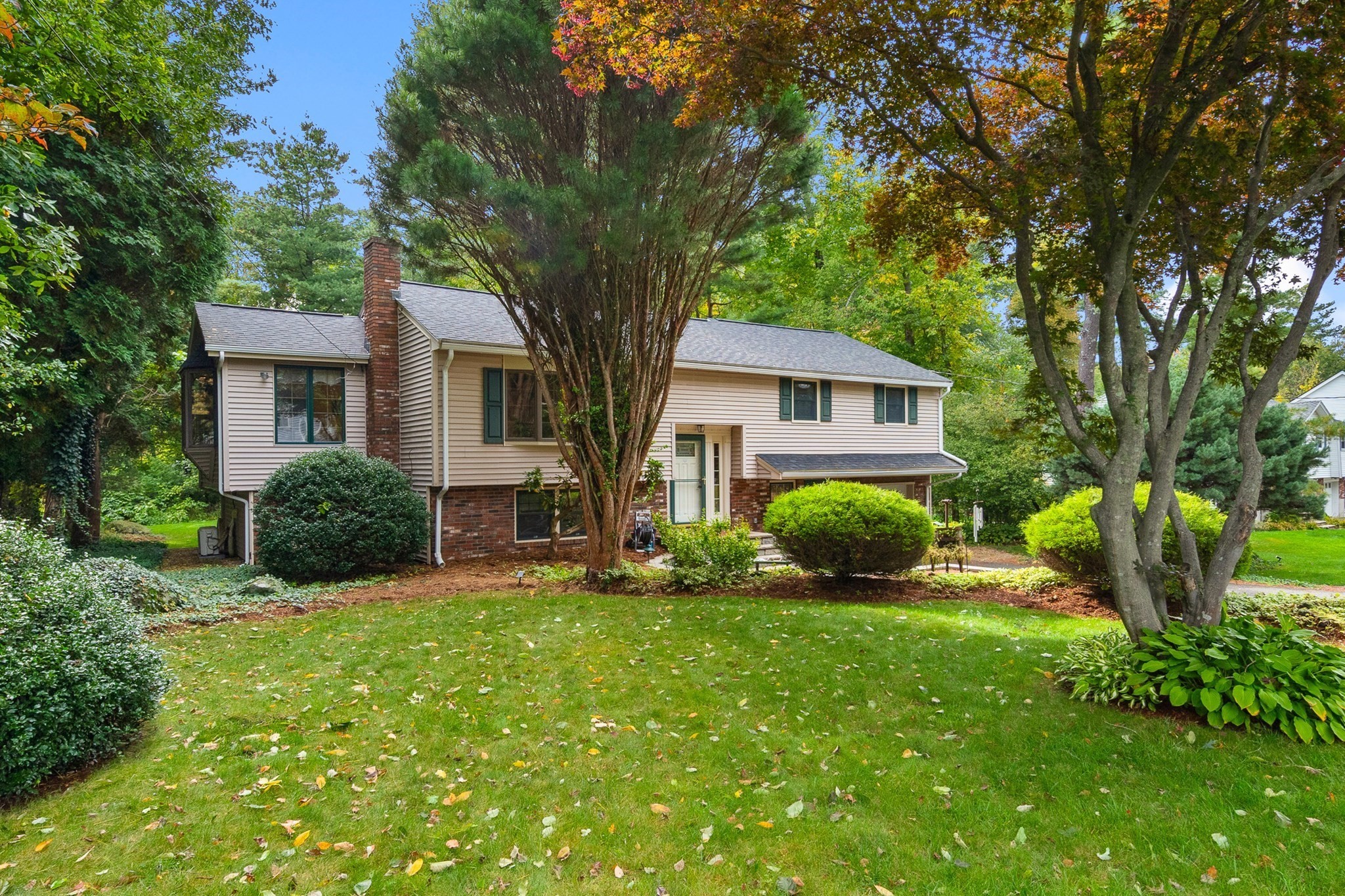 42 Freeport Dr — photo