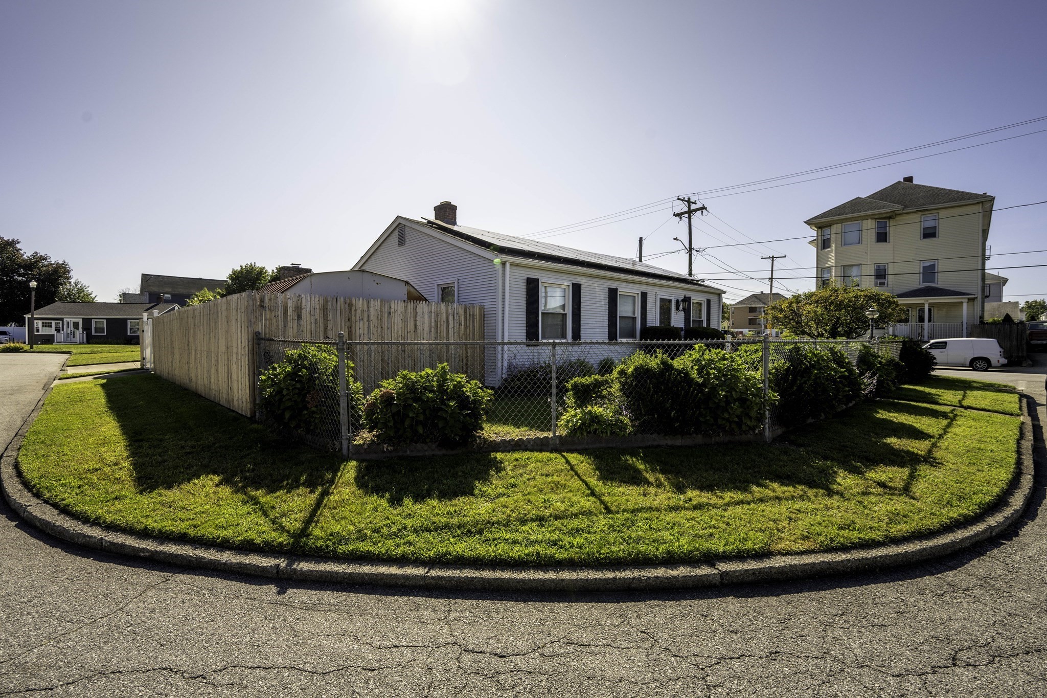 3 Rose Drive — photo