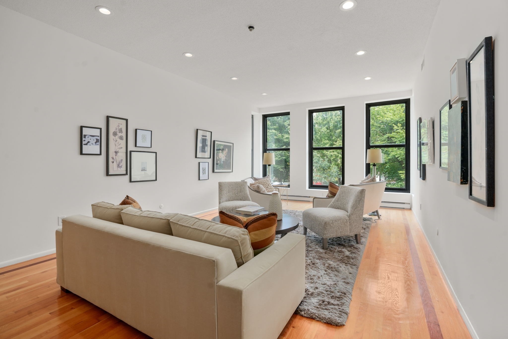 160 Commonwealth Avenue #218 — photo