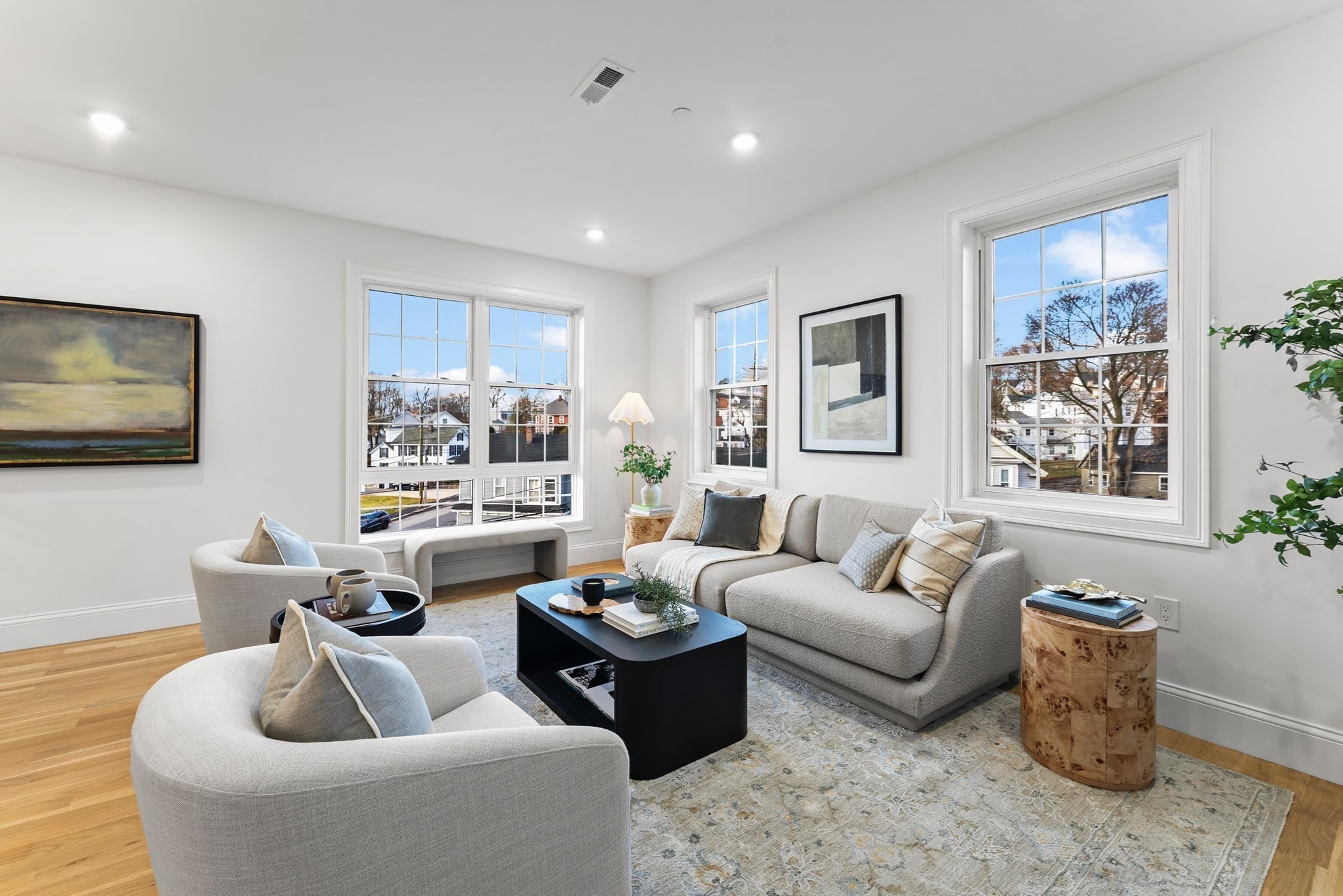 272 Lincoln St #301 — photo
