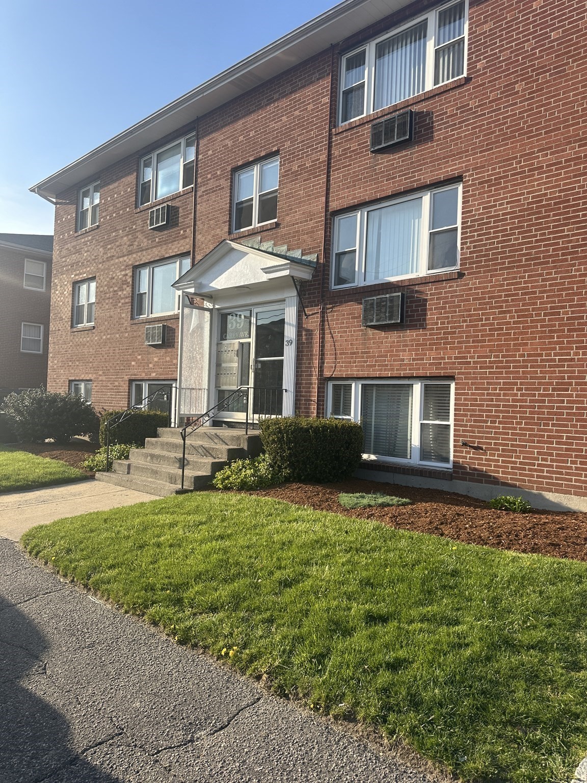 39 Carey Ave #7 — photo