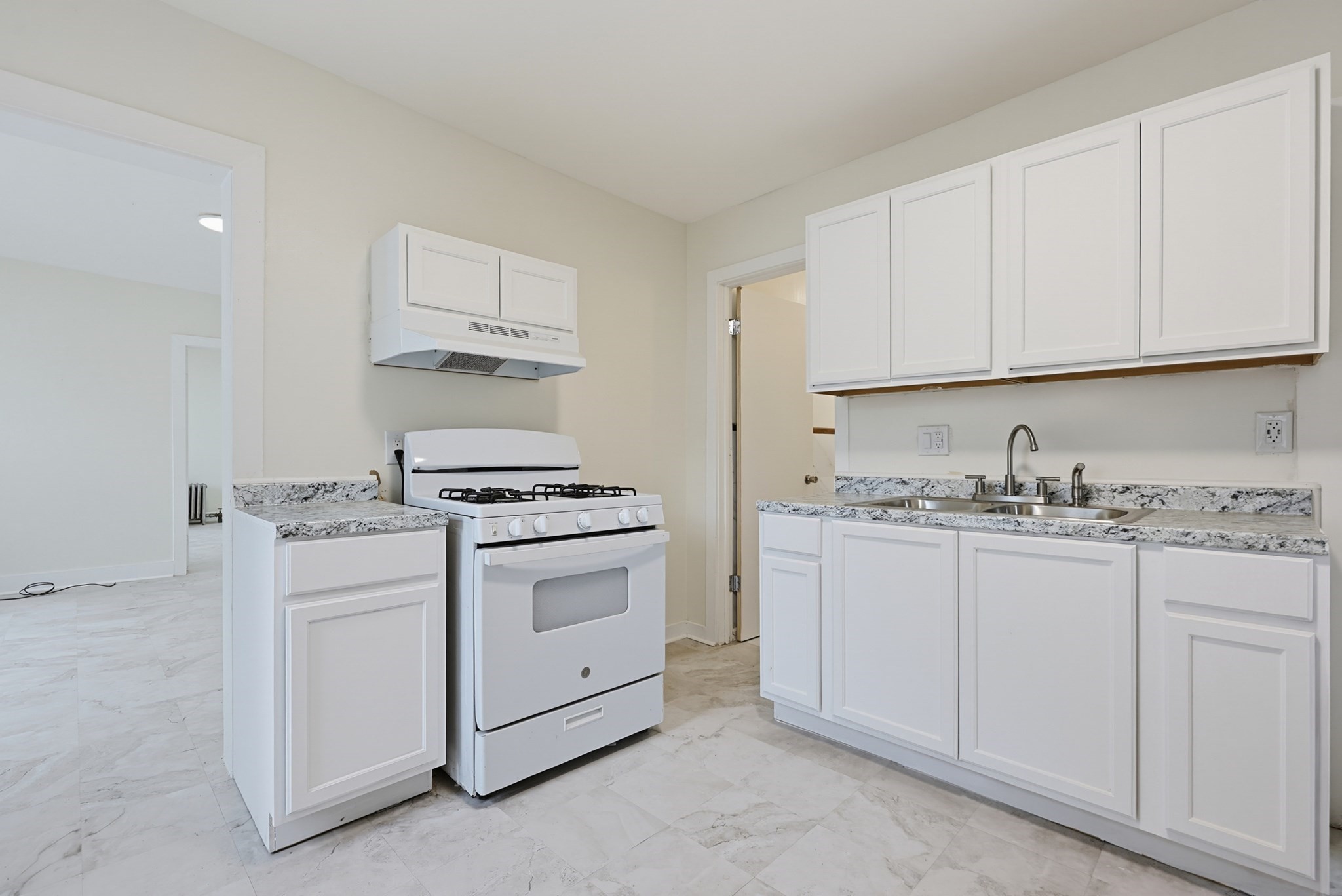 24-26 Grove Street, Springfield, MA 01107 — photo 3