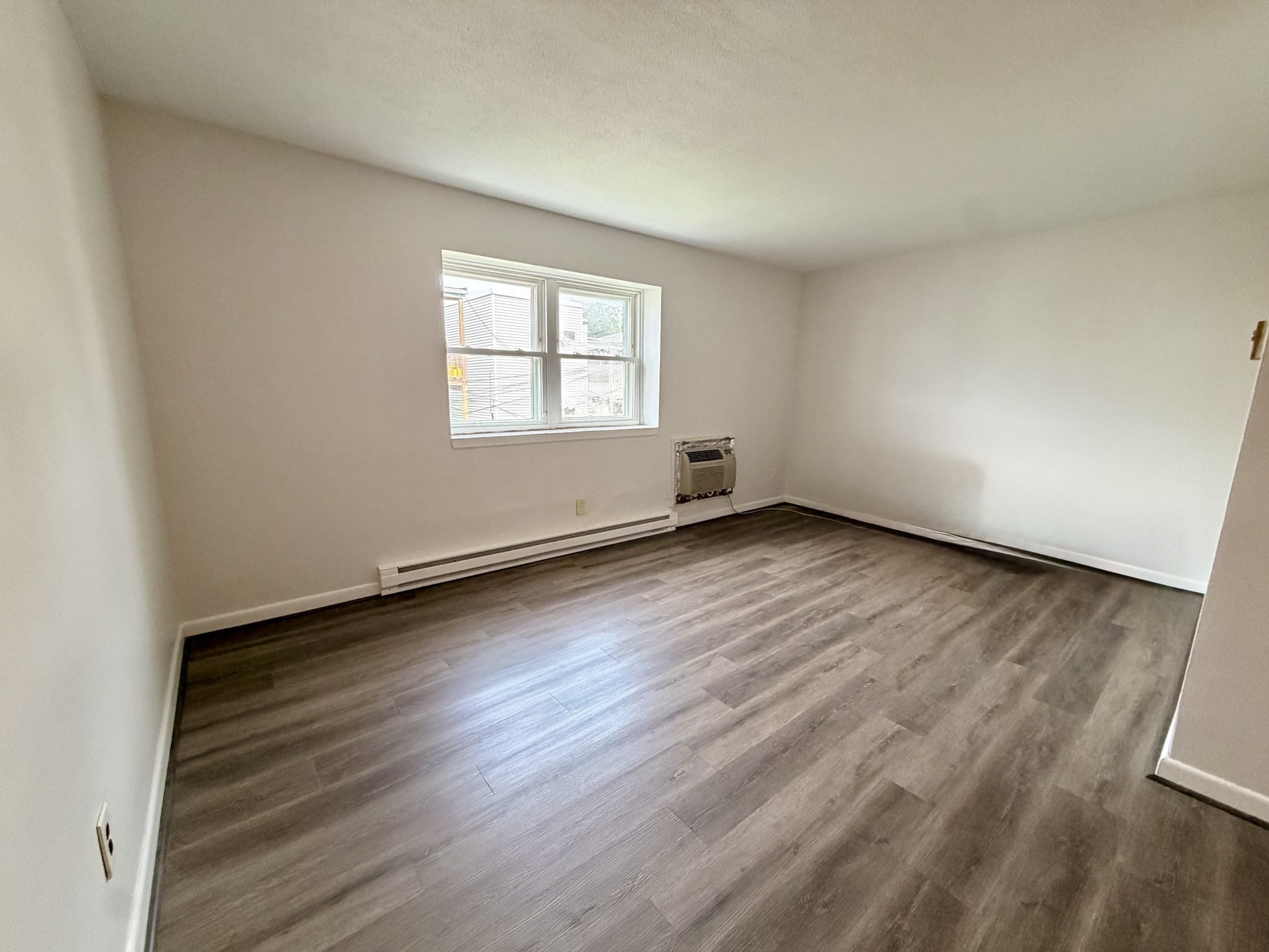 720 Bennington St #204 — photo
