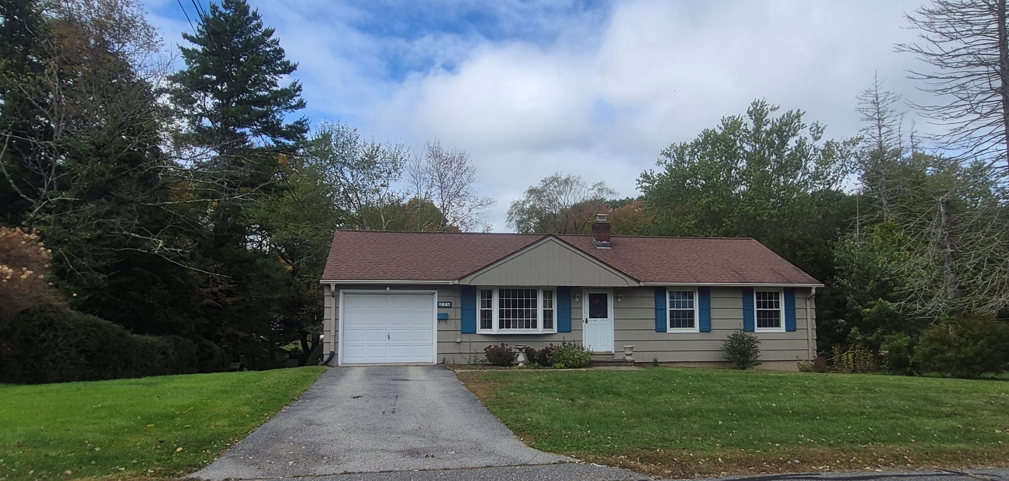 328 Lebanon Hill Rd — photo