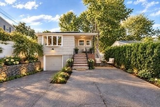 33 Fairchild Ave — photo