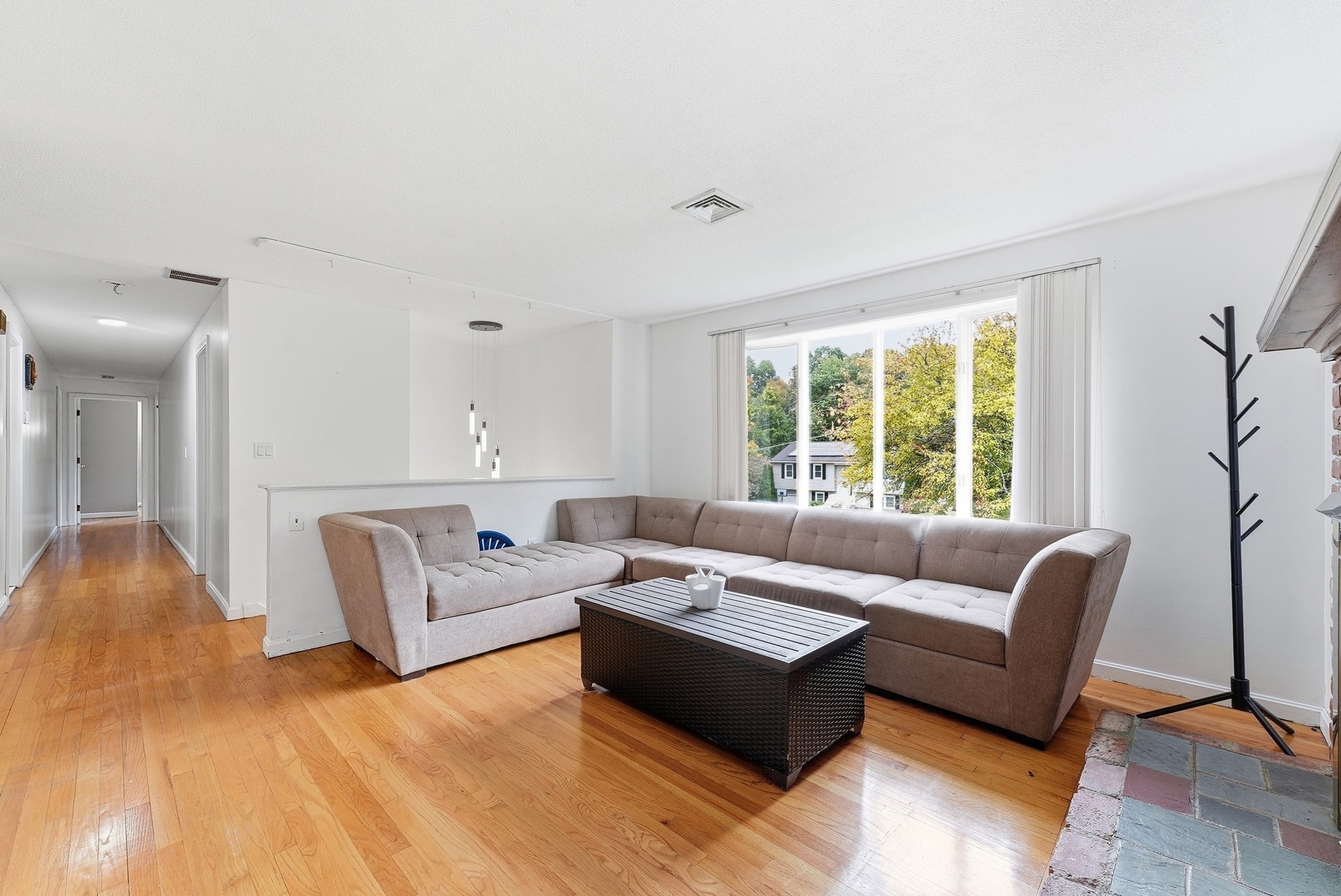 131 Beacon Hill Road, West Springfield, MA 01089 — photo 3