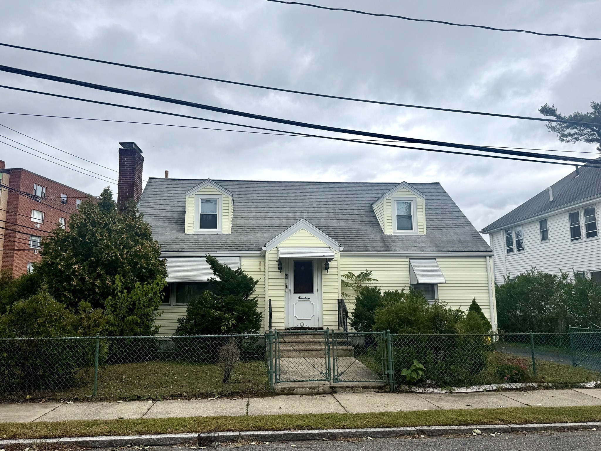 19 Brookdale Rd — photo