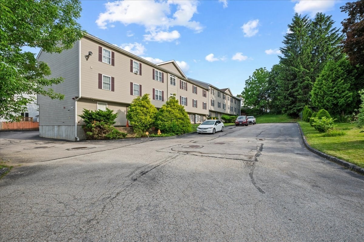 1 Hatfield St #5 — photo